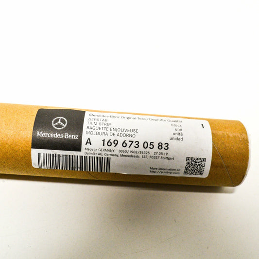 NEW MERCEDES-BENZ B W245 REAR LEFT SIDE WINDOW TRIM A1696730583 ORIGINAL