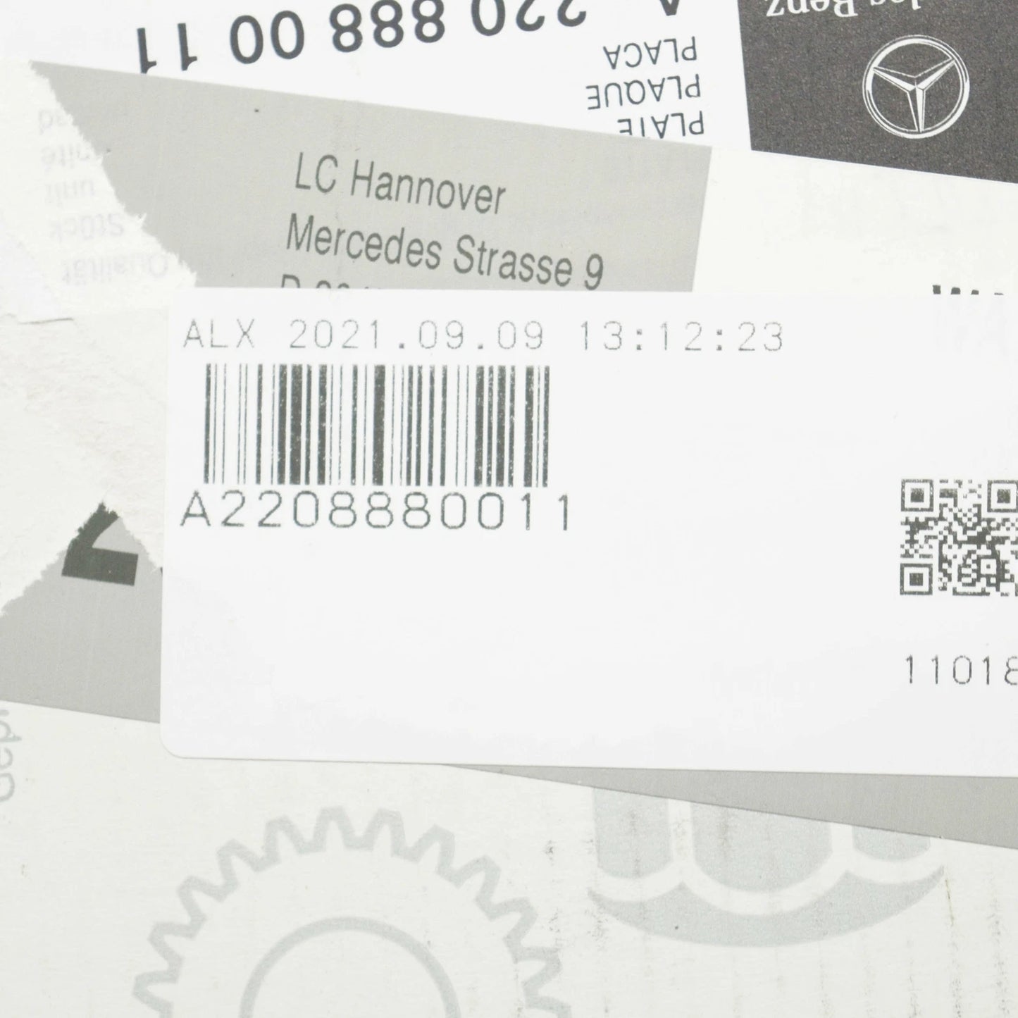 NEW MERCEDES-BENZ S W220 RADIATOR GRILLE SHELL PLATE A2208880011