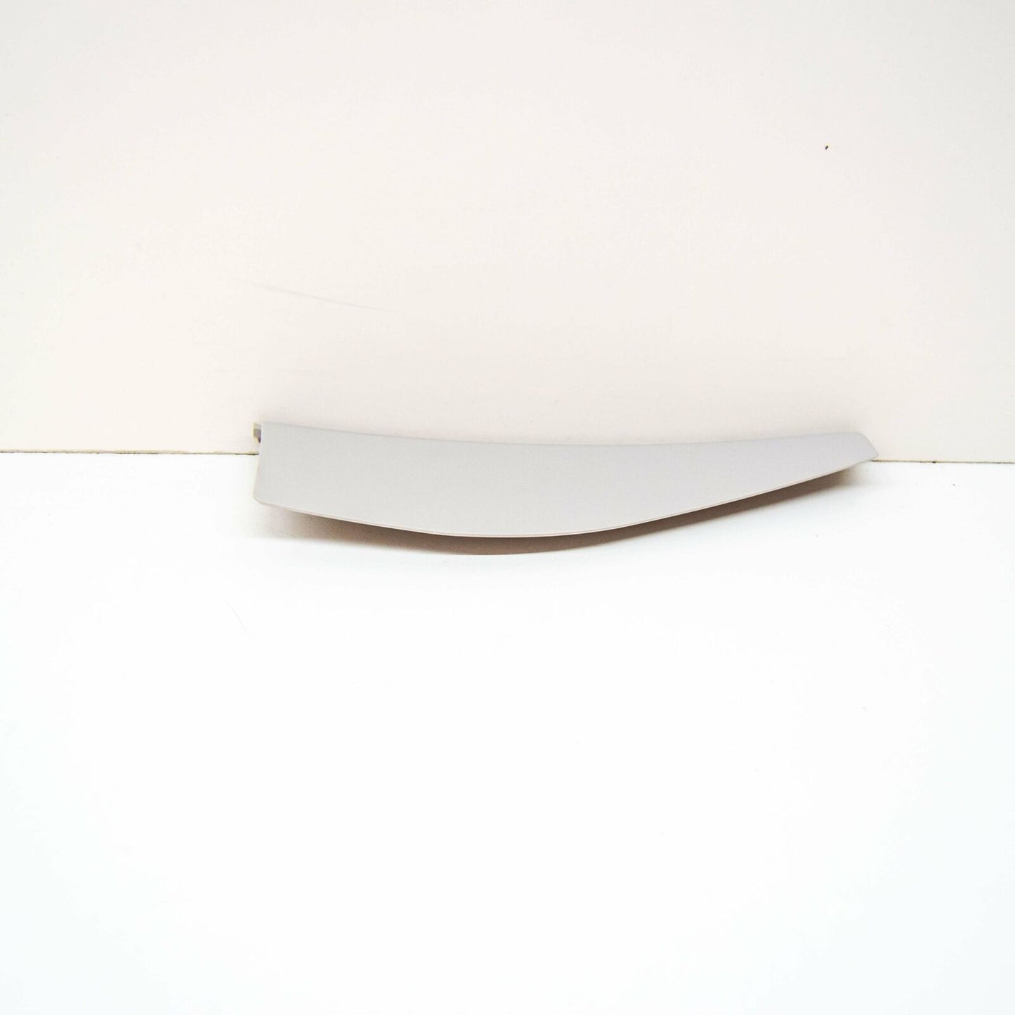 NEW MB A W169 REAR RIGHT WINDOW PILLAR BASE PLATE A16973002117H52 ORIGINAL