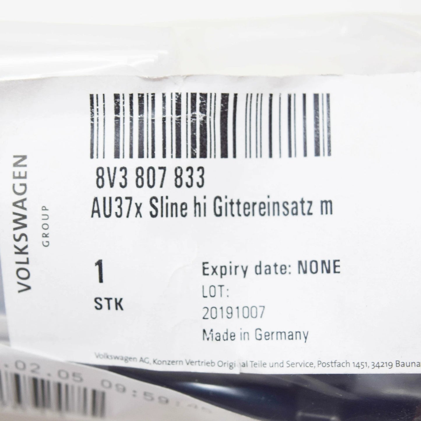 NEW AUDI A3 8V S-LINE REAR BUMPER CENTER TRIM 8V3807833 ORIGINAL