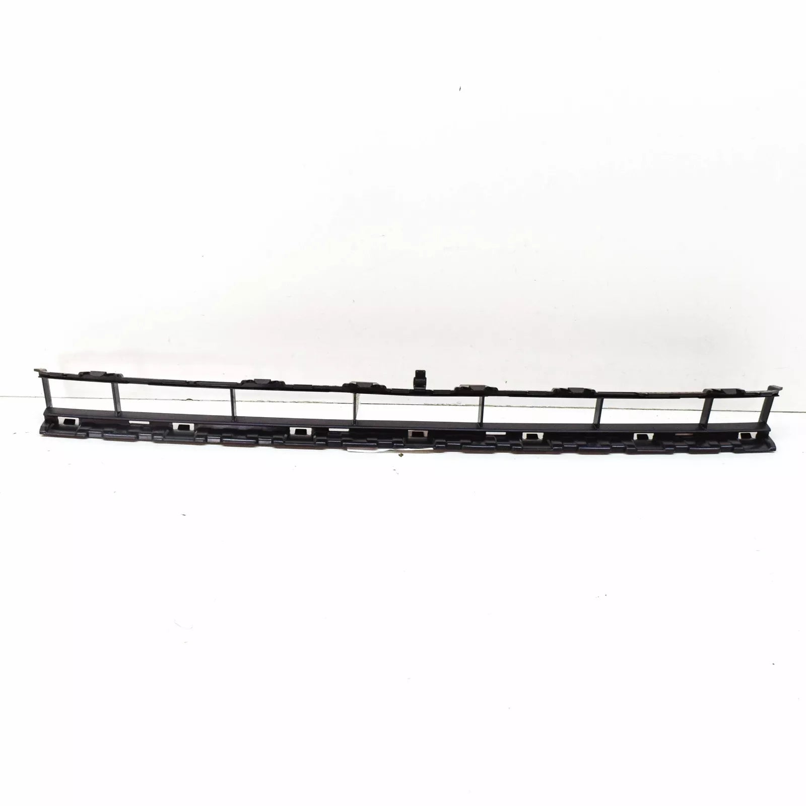 NEW A3 SPORTBACK E-TRON 8V FRONT BUMPER LOWER CENTER GRILL 8V3807647B9B9