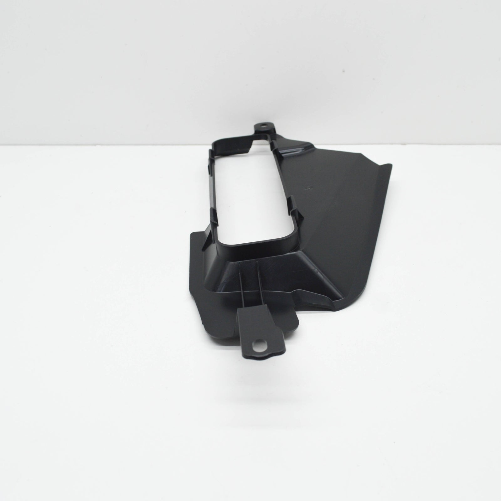 NEW MB CLS C218 REAR RIGHT WING AIR INTAKE FLAP COVER A2188300200 ORIGINAL