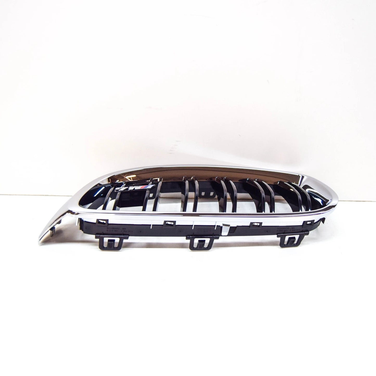 NEW BMW M4 F82 FRONT BUMPER LEFT SIDE GRILLE 51138054331 ORIGINAL