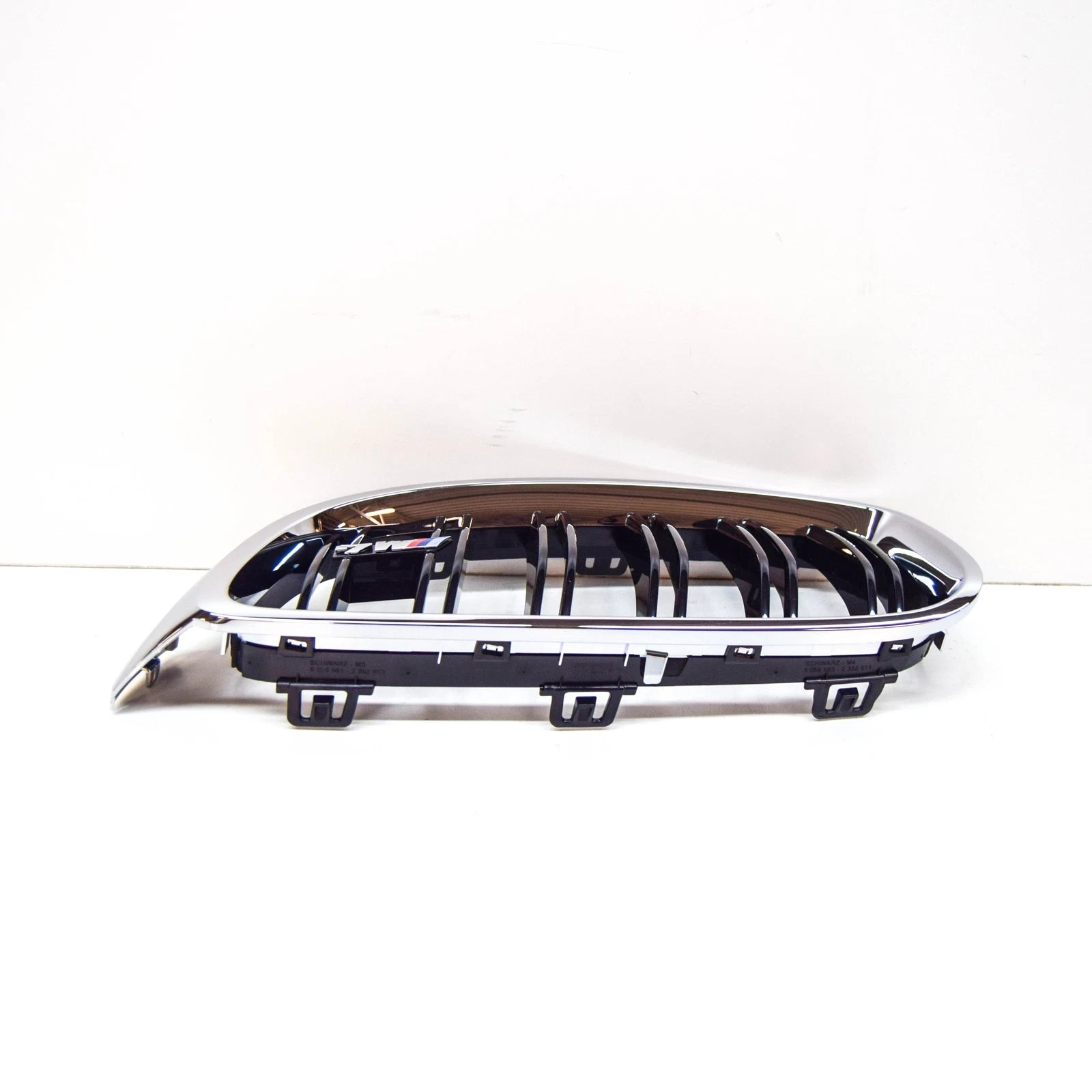 NEW BMW M4 F82 FRONT BUMPER LEFT SIDE GRILLE 51138054331 ORIGINAL