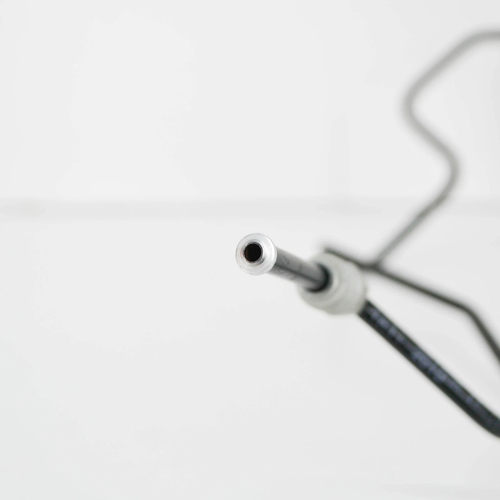 NEW BMW M3 COUPE E92 FRONT BRAKE PIPE 34302283670 2283670 ORIGINAL