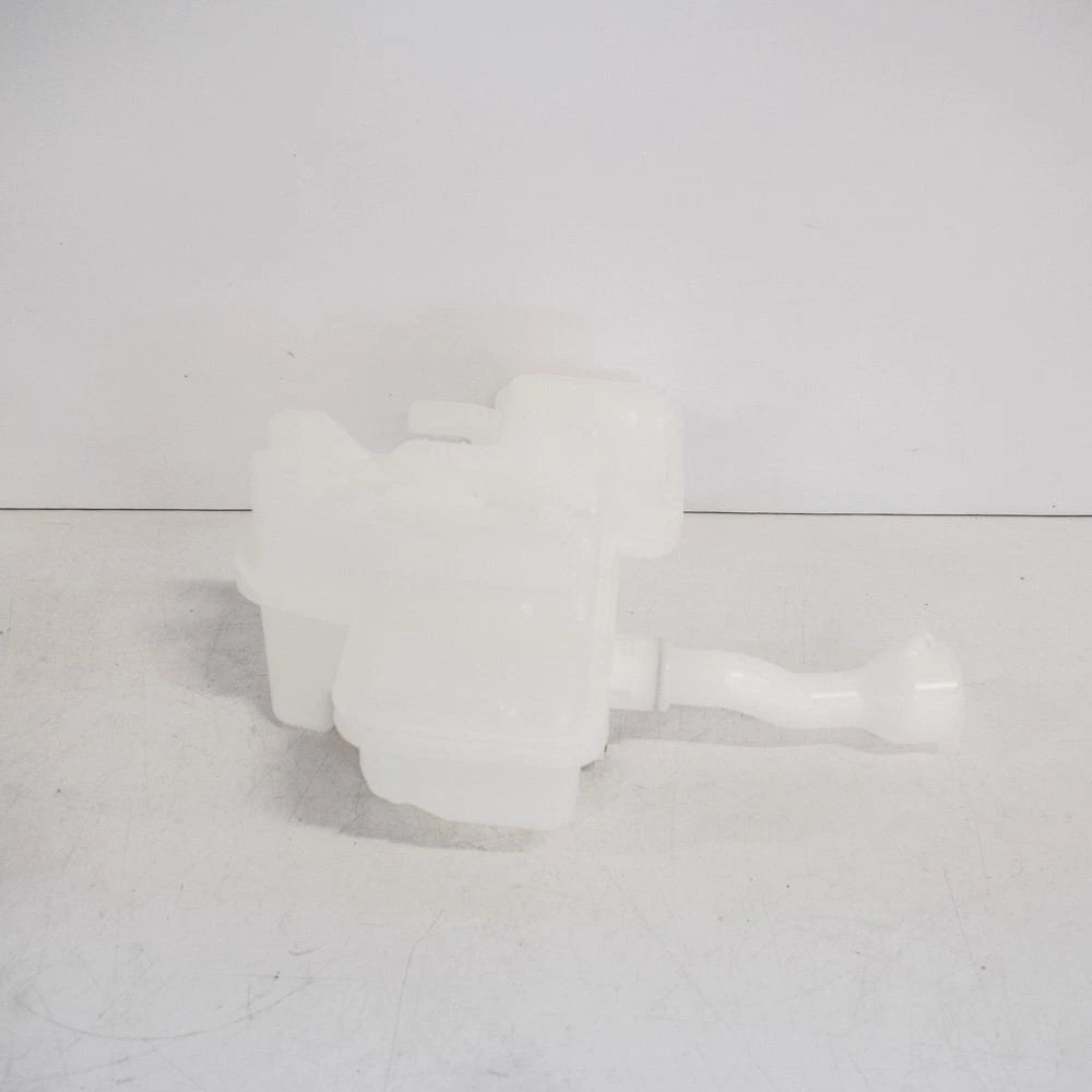 NEW BMW I3 WINDSHIELD WASHER TANK 61667381592 ORIGINAL