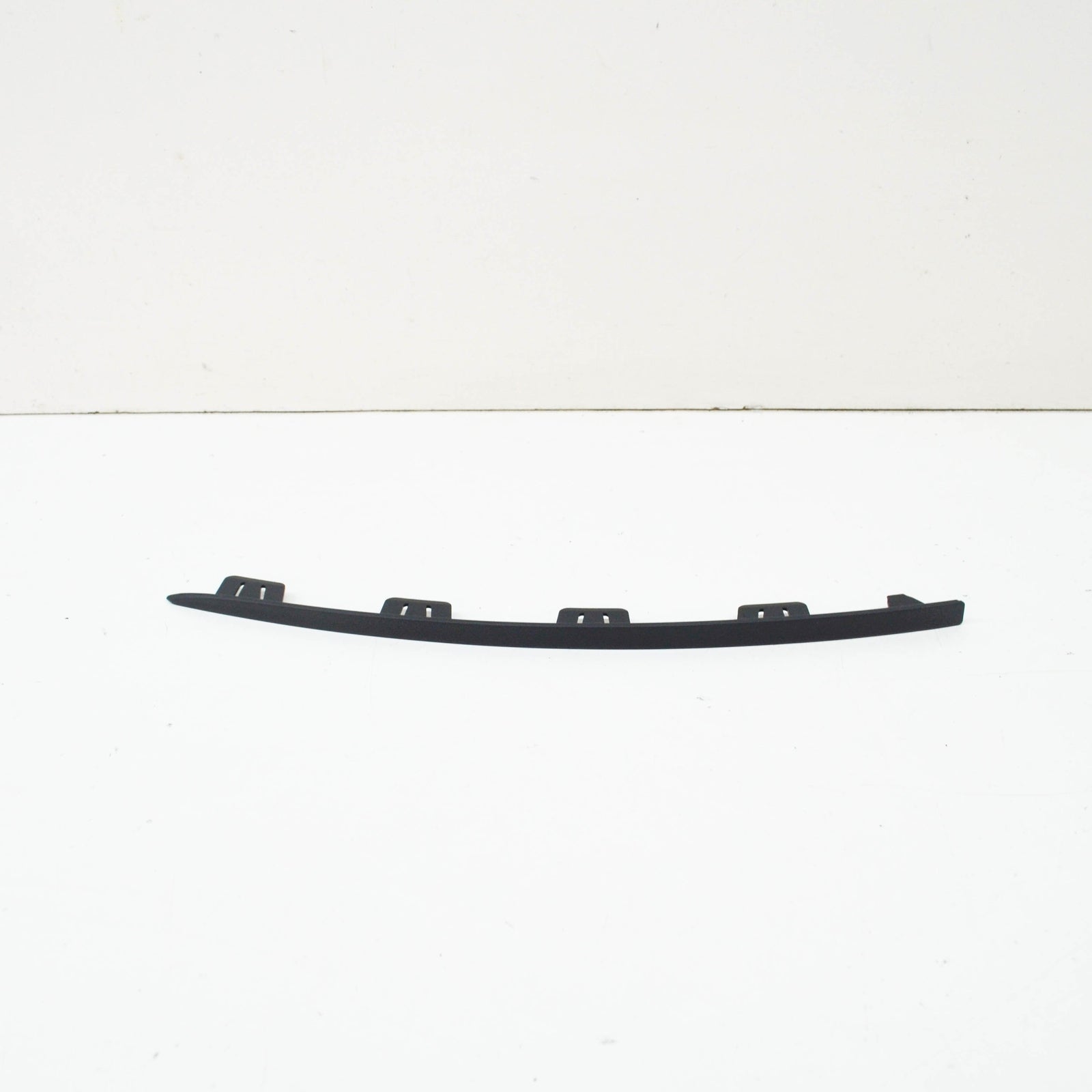 NEW MB B SPORTS TOURER W247 FRONT BUMPER LEFT BOTTOM STRIP A2478857302 ORIGINAL