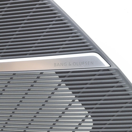 NEW AUDI Q7 4M REAR RIGHT SPEAKER COVER GRILLE TRIM 4M8868452A4PK ORIGINAL
