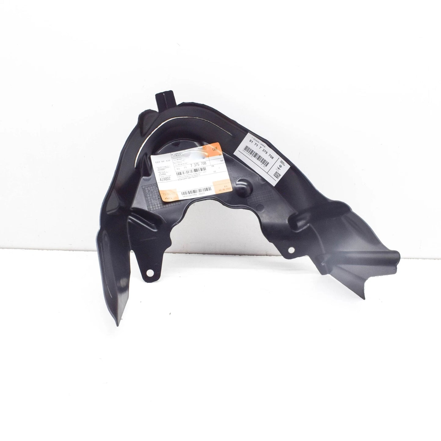 NEW BMW I8 I12 FRONT RIGHT TOP WHEEL ARCH SUPPORT COVER 51717375708 ORIGINAL