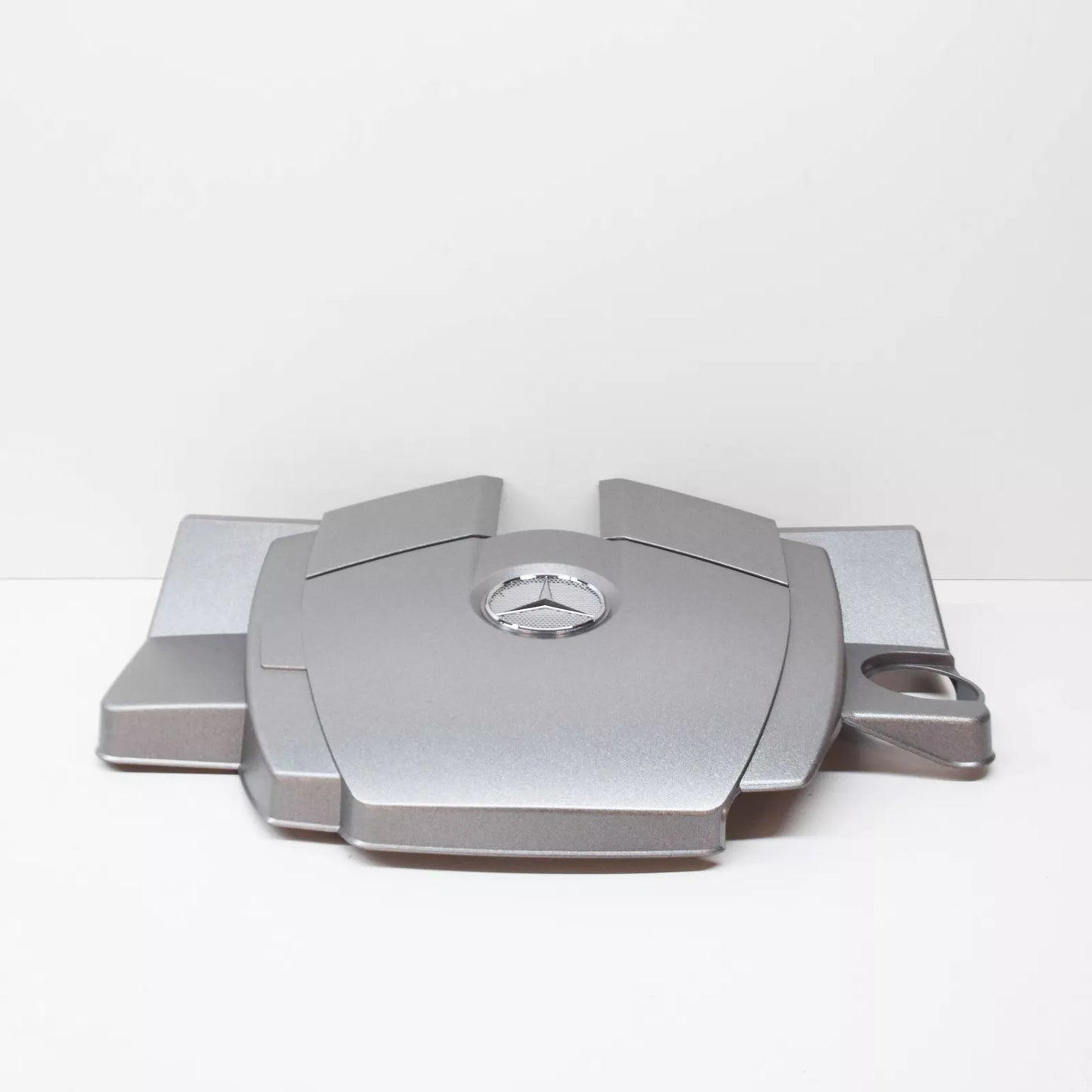 NEW MERCEDES-BENZ C W203 ENGINE COVER PLATE A1130101667 ORIGINAL