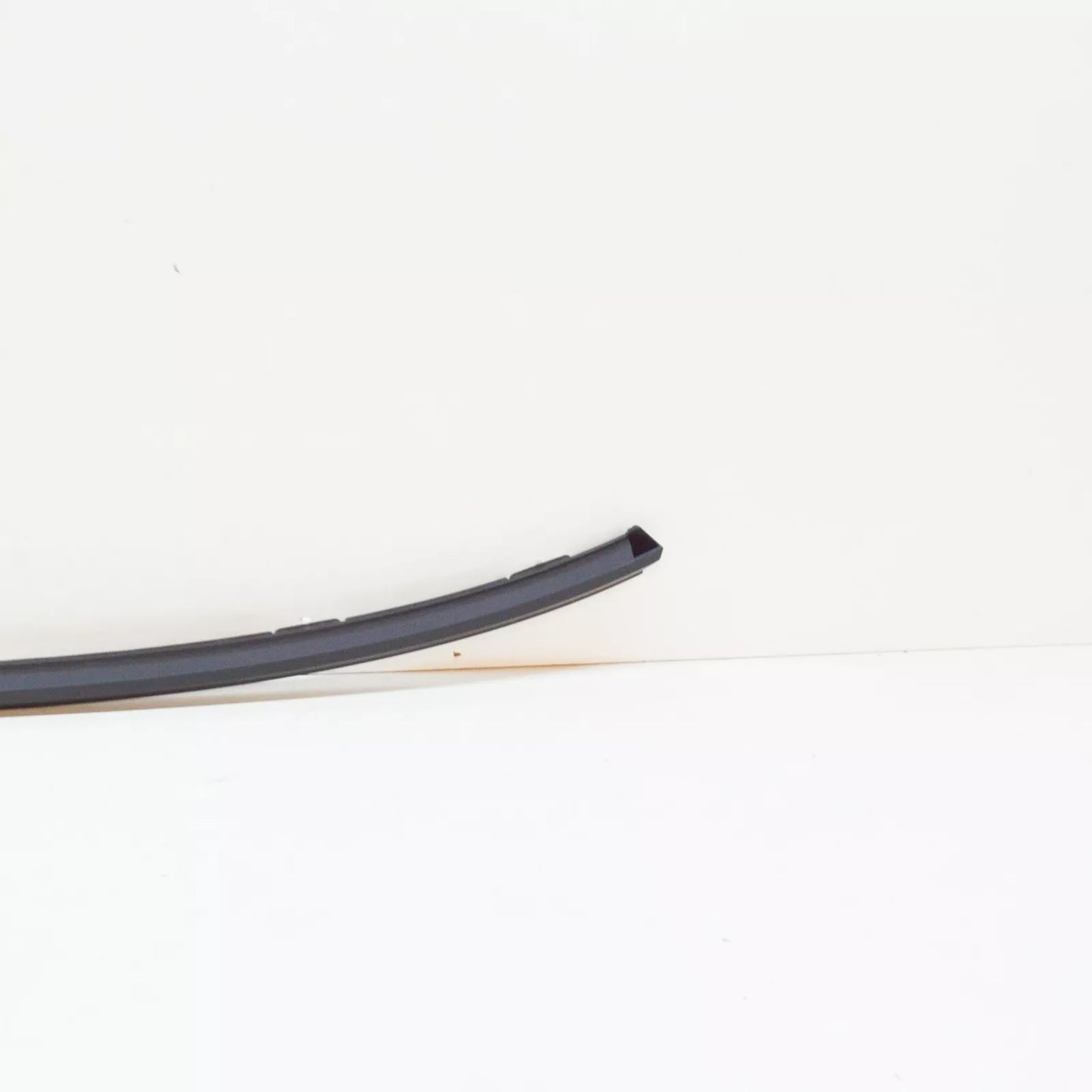 NEW AUDI TT FV 8S THIRD 3RD BRAKE STOP LIGHT 8S0945097 ORIGINAL