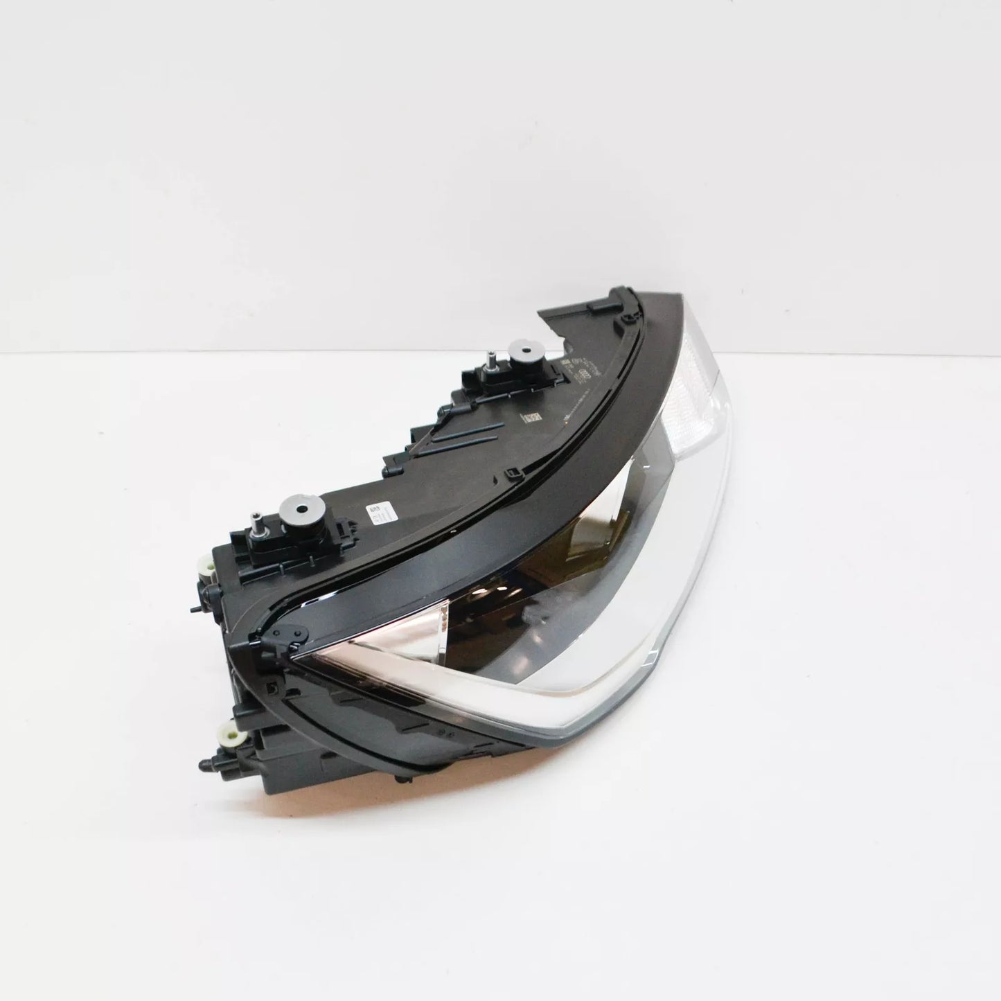 NEW AUDI A1 8X FRONT RIGHT HEADLIGHT RHD 8XA941004A ORIGINAL