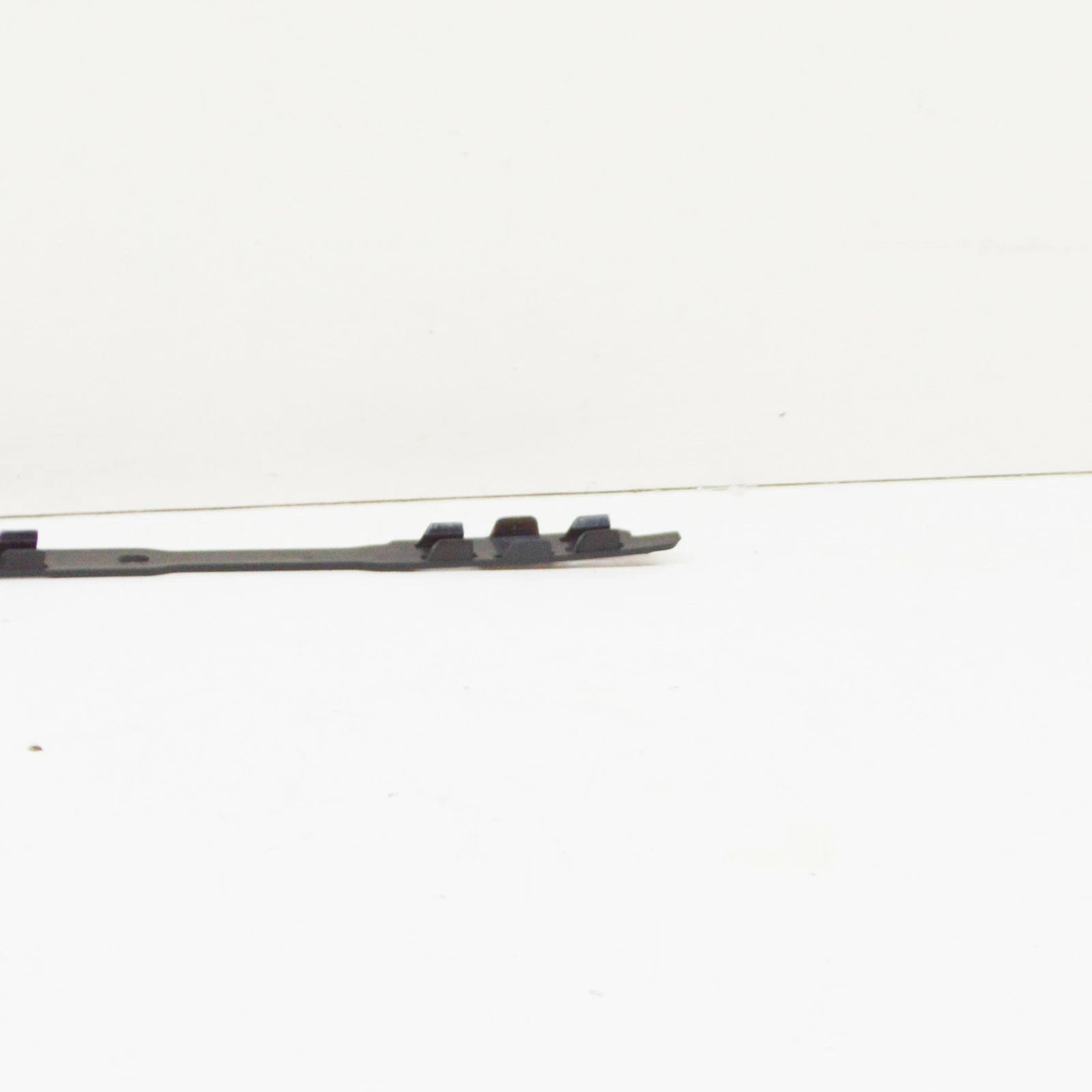 NEW BMW 4 COUPE F32 REAR RIGHT BUMPER STRIP STRIP MOUNT RAIL 51127358076