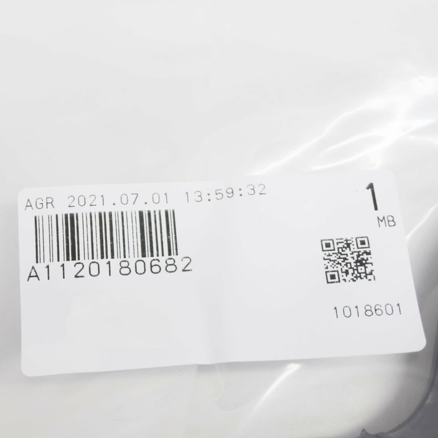 NEW MERCEDES-BENZ C W203 ENGINE CRANKCASE BREATHER HOSE A1120180682 ORIGINAL