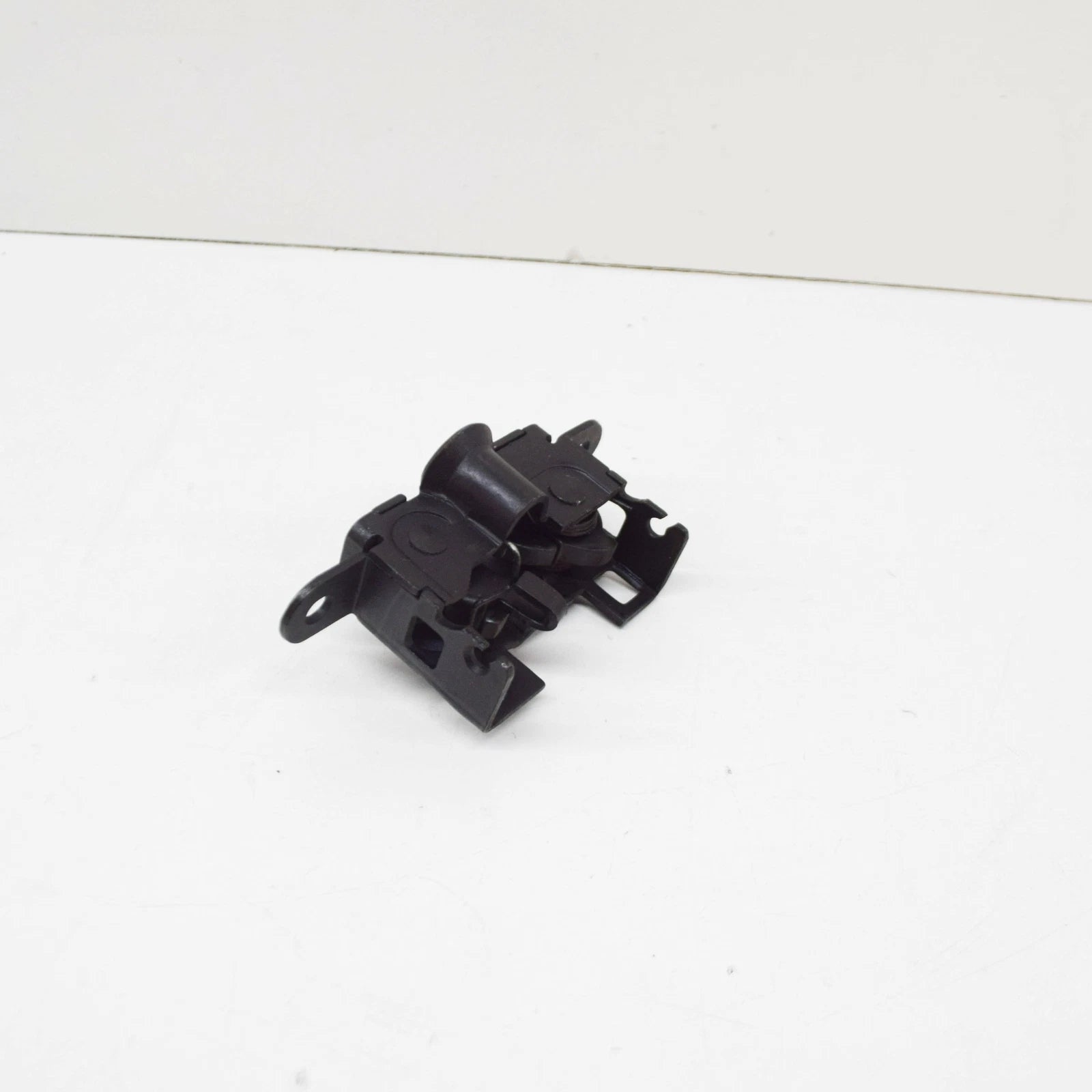 NEW MERCEDES-BENZ SL R129 ENGINE HOOD CATCH LOWER PART A2028800460