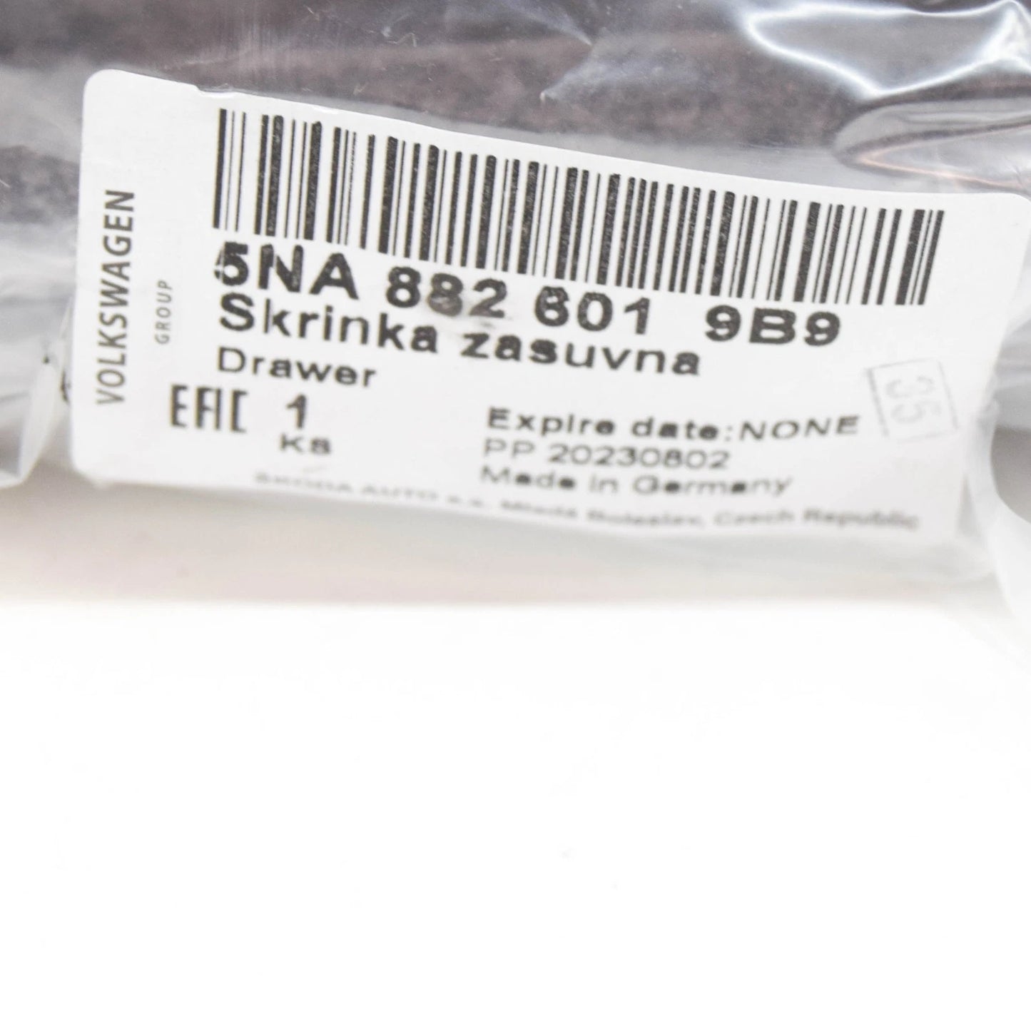 NEW VOLKSWAGEN TIGUAN AD MK2 FRONT LEFT SEAT LOWER DRAWER 5NA8826019B9 ORIGINAL