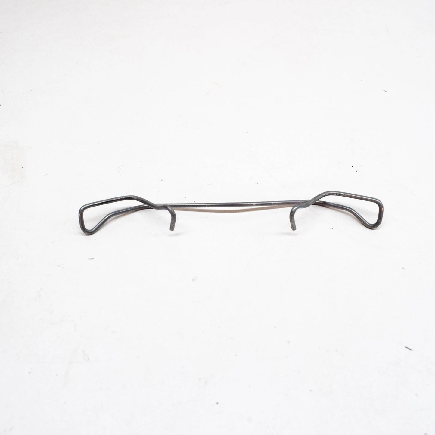 NEW AUDI A1 8X FRONT BRAKE CALIPER RETAINING SPRING 1K0615269 ORIGINAL