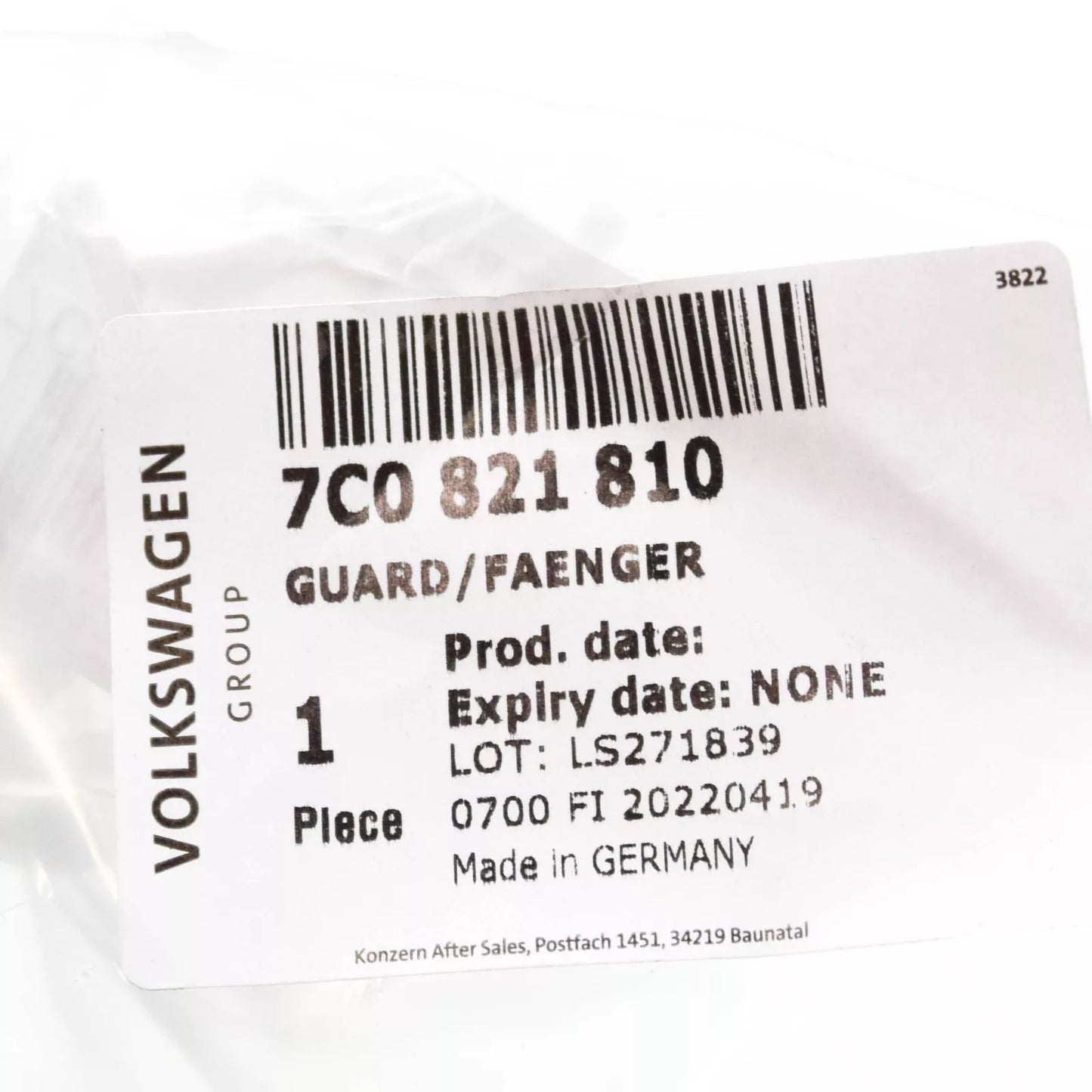 NEW VOLKSWAGEN CRAFTER SZ FRONT RIGHT MUDGUARD FLAP 7C0821810 ORIGINAL