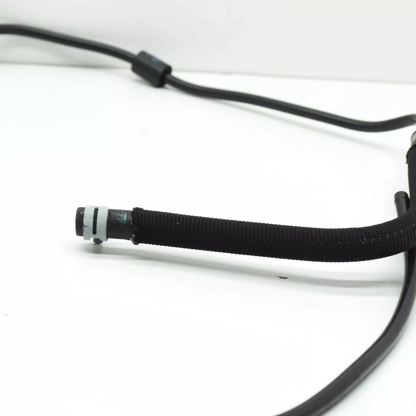 NEW MERCEDES-BENZ C W205 RETURN LINE HOSE A2058305505