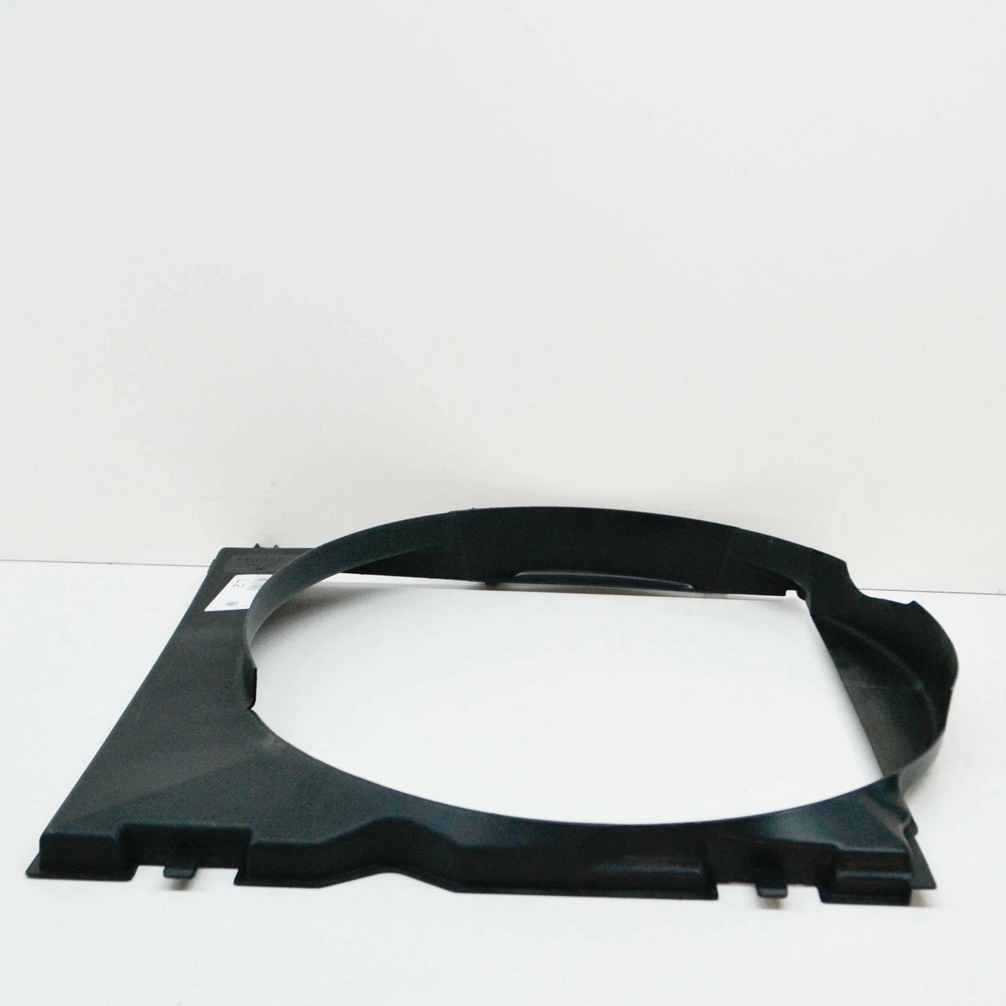 NEW MERCEDES BENZ E W210 FAN SHROUD A2105050455