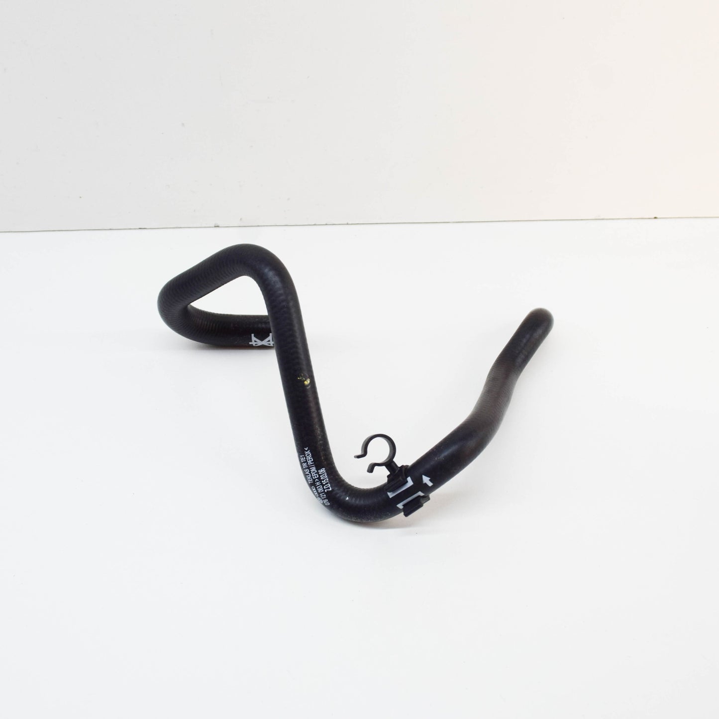 NEW VOLKSWAGEN CRAFTER 2E COOLANT HOSE 076121063H ORIGINAL