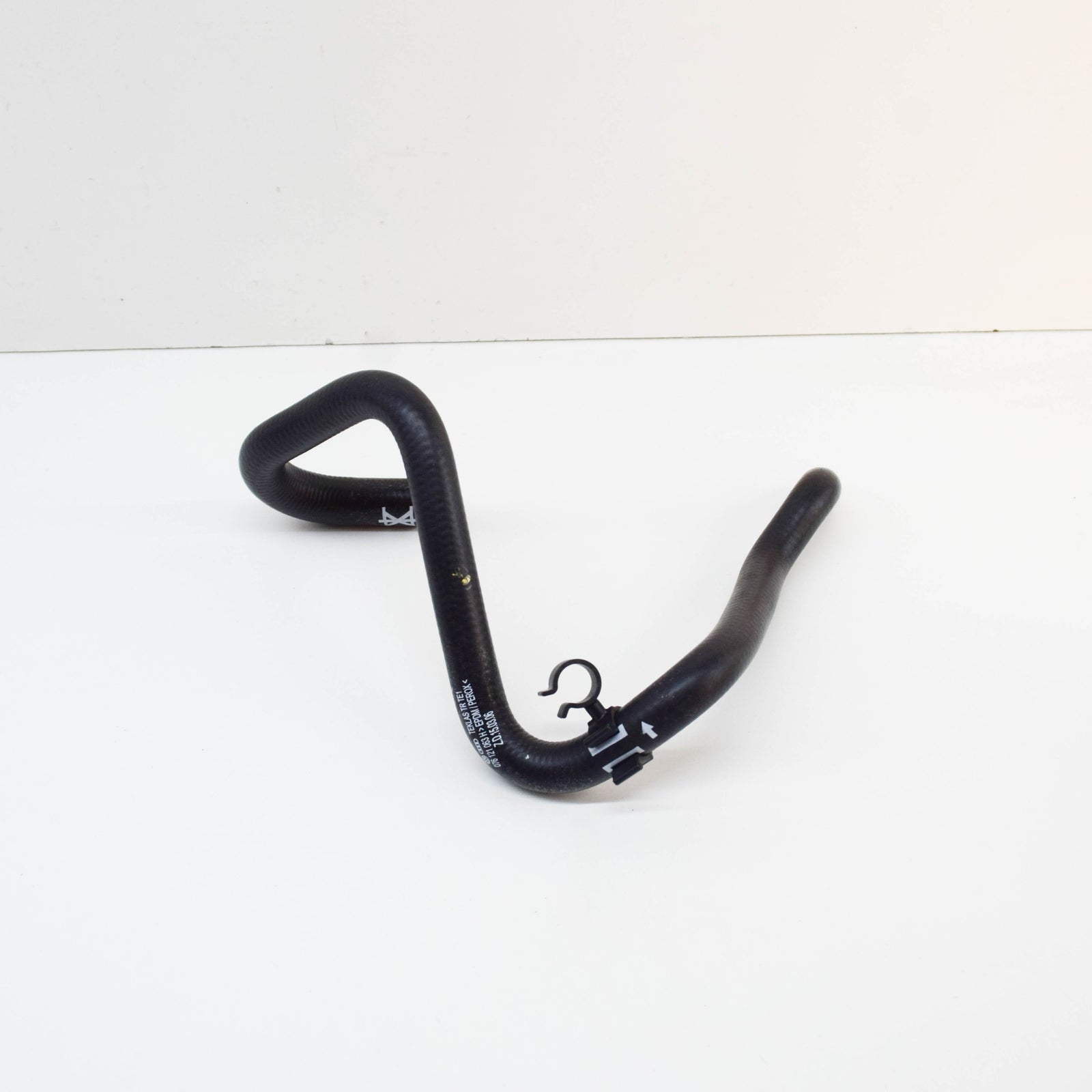 NEW VOLKSWAGEN CRAFTER 2E COOLANT HOSE 076121063H ORIGINAL