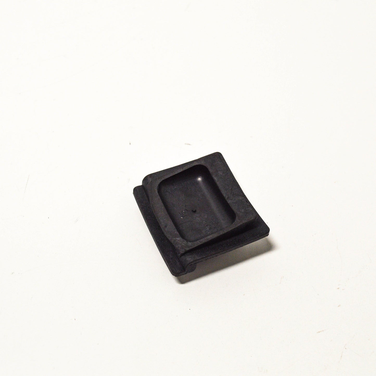 new bmw 8 e31 vacuum cap 24001422960 1422960 original