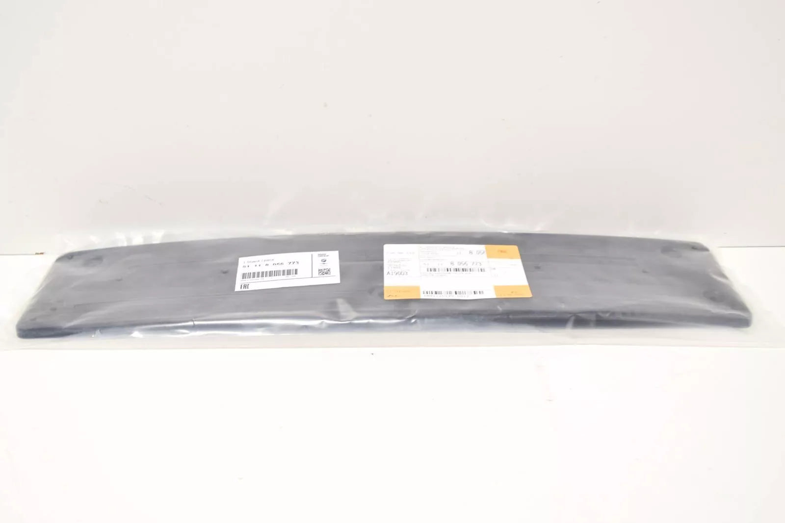 NEW BMW M4 F82 FRONT BUMPER LICENSE NUMBER PLATE 51118056773 2016 ORIGINAL