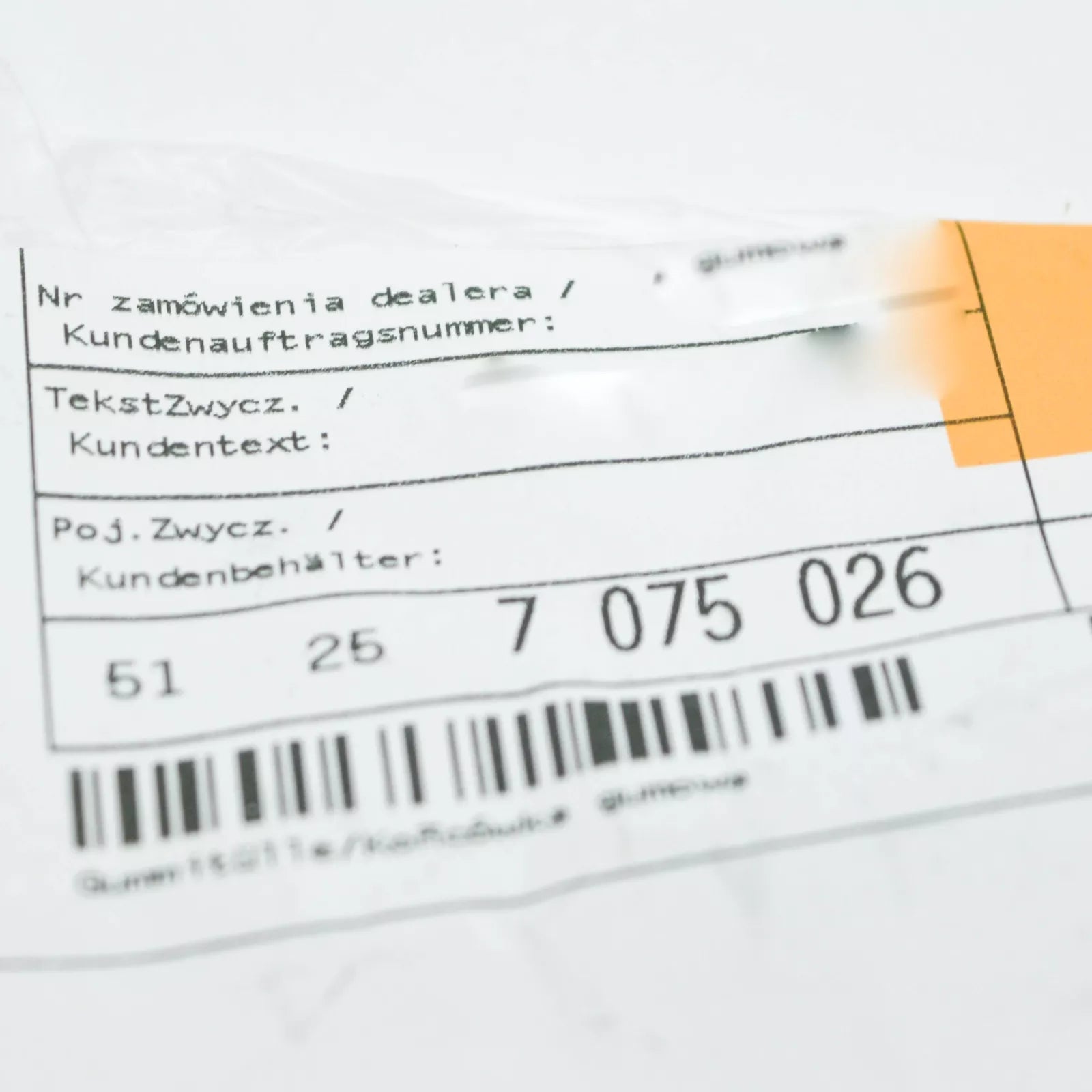 NEW BMW 1 E81 FILL IN FLAP RUBBER GROMMET 51257075026 ORIGINAL