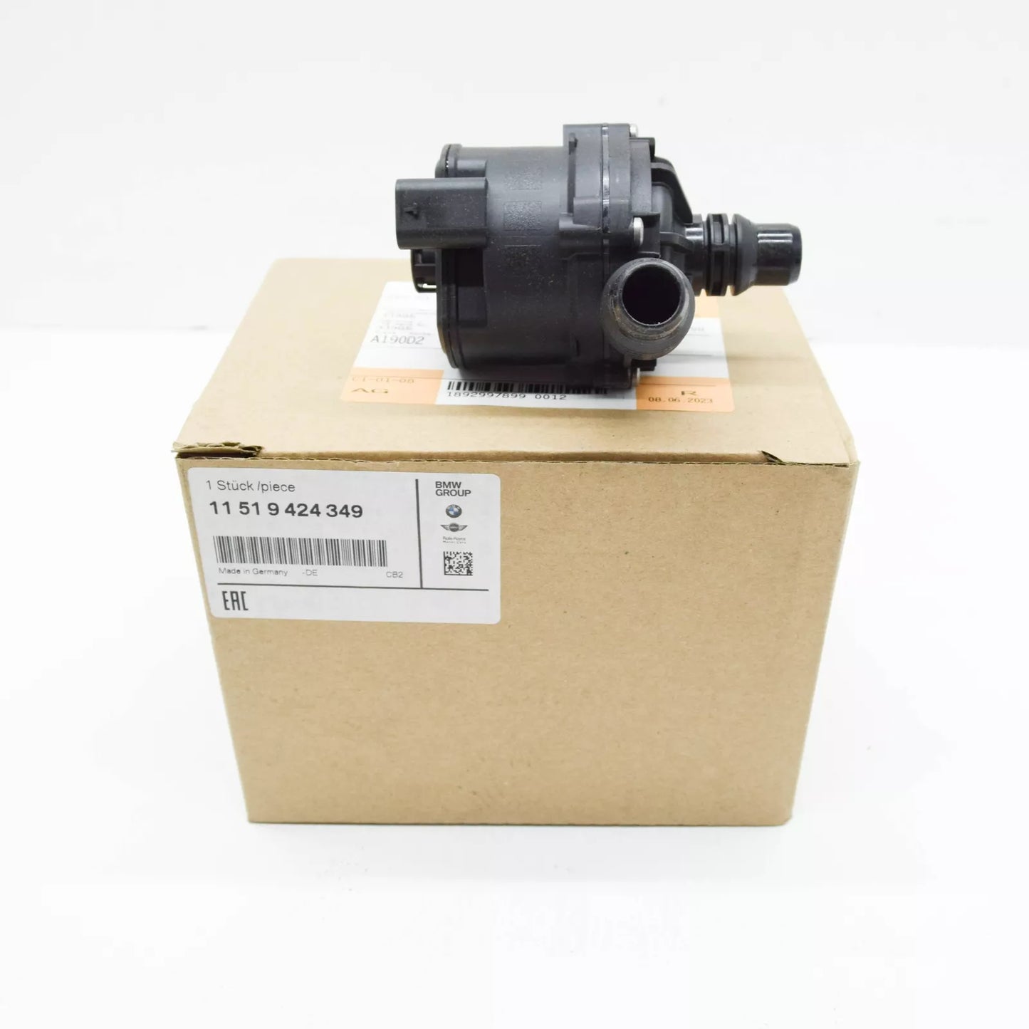 NEW BMW 5 G30 AUXILIARY WATER PUMP 11519424349 9424349 ORIGINAL