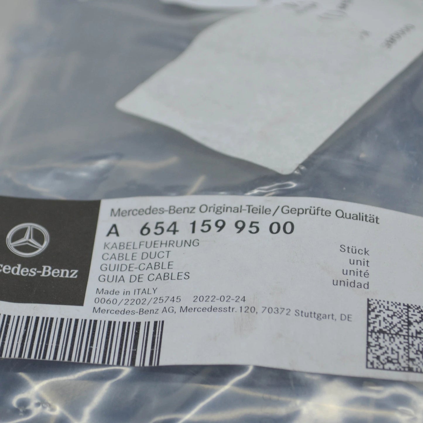 NEW MERCEDES-BENZ A W177 ENGINE CABLE HARNESS DUCT A6541599500 ORIGINAL