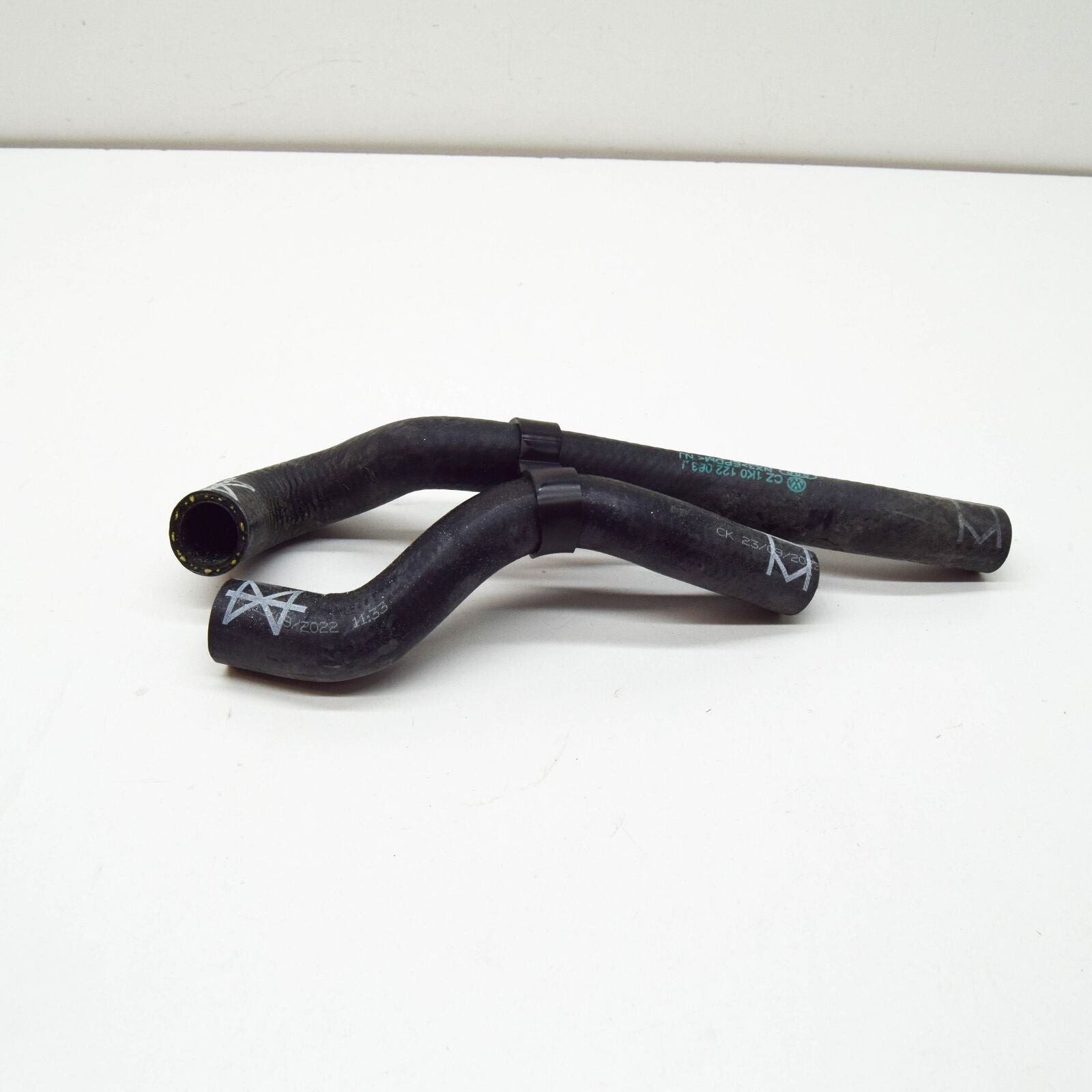 NEW SKODA SUPERB MK2 3T ENGINE COOLANT HOSE 1K0122063J ORIGINAL