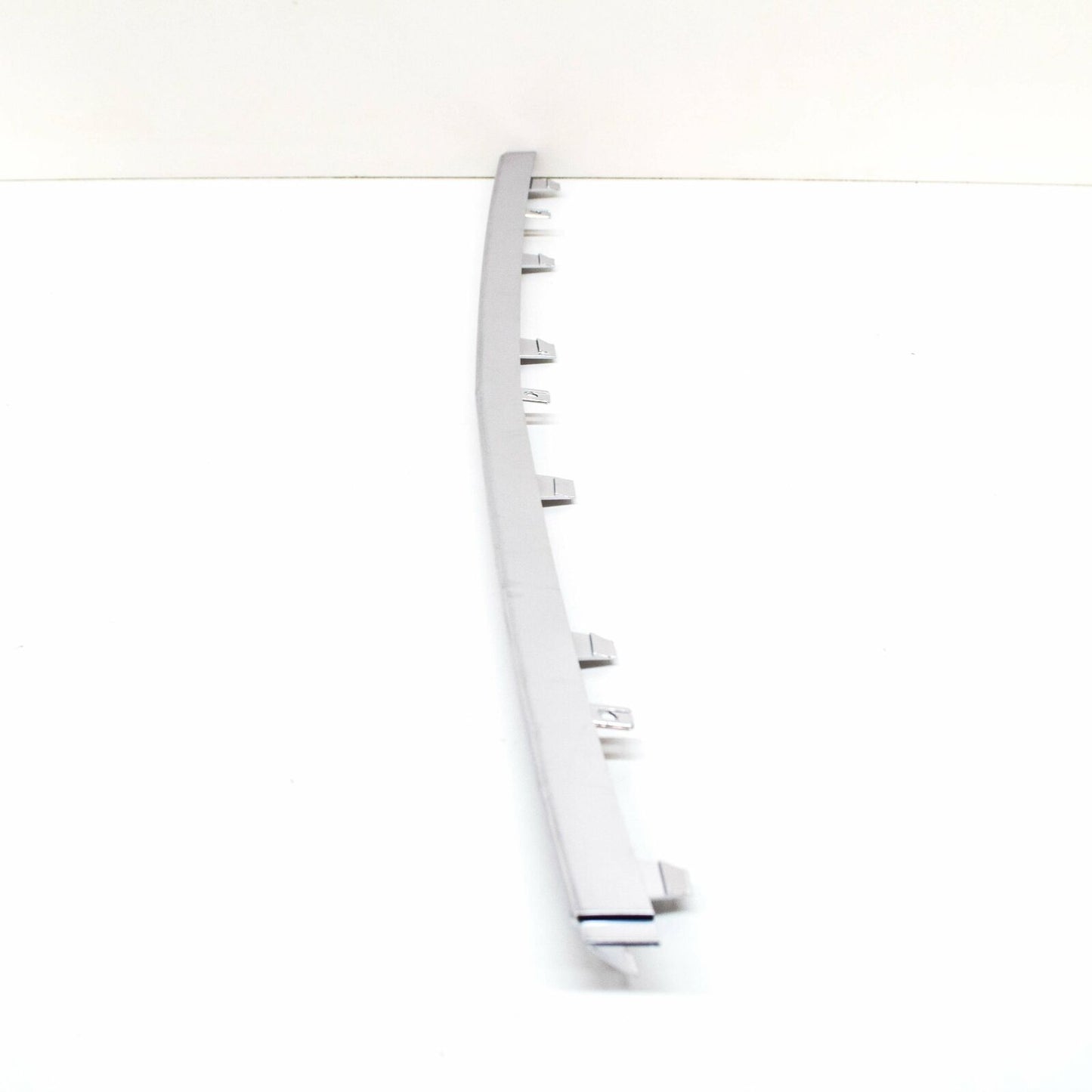 NEW MB E W212 FRONT BUMPER CENTER BOTTOM ORNAMENTAL MOLDING A2128853574 ORIGINAL