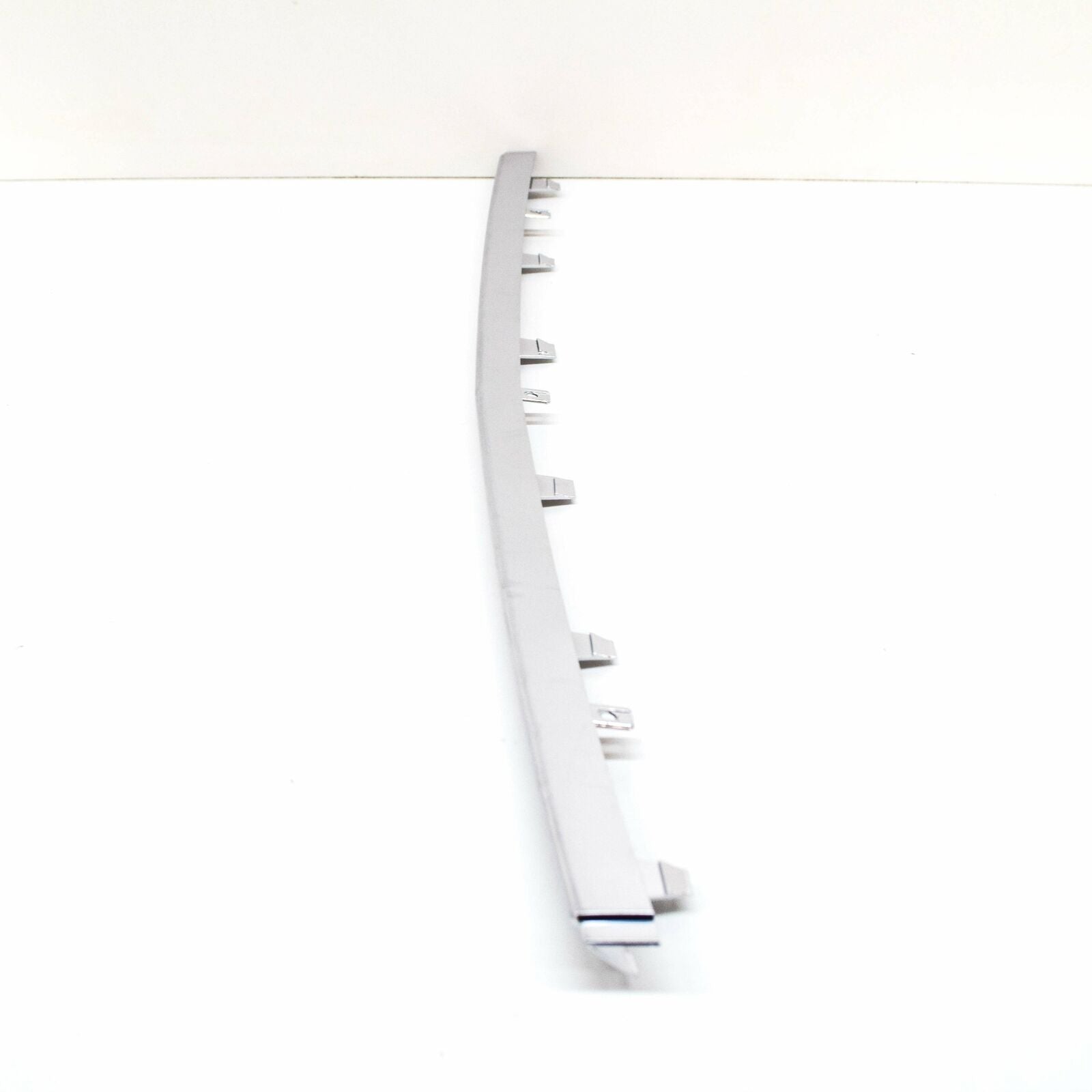 NEW MB E W212 FRONT BUMPER CENTER BOTTOM ORNAMENTAL MOLDING A2128853574 ORIGINAL