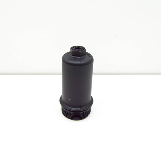 NEW SKODA SUPERB MK3 OIL FILTER COVER 05L115433A ORIGINAL