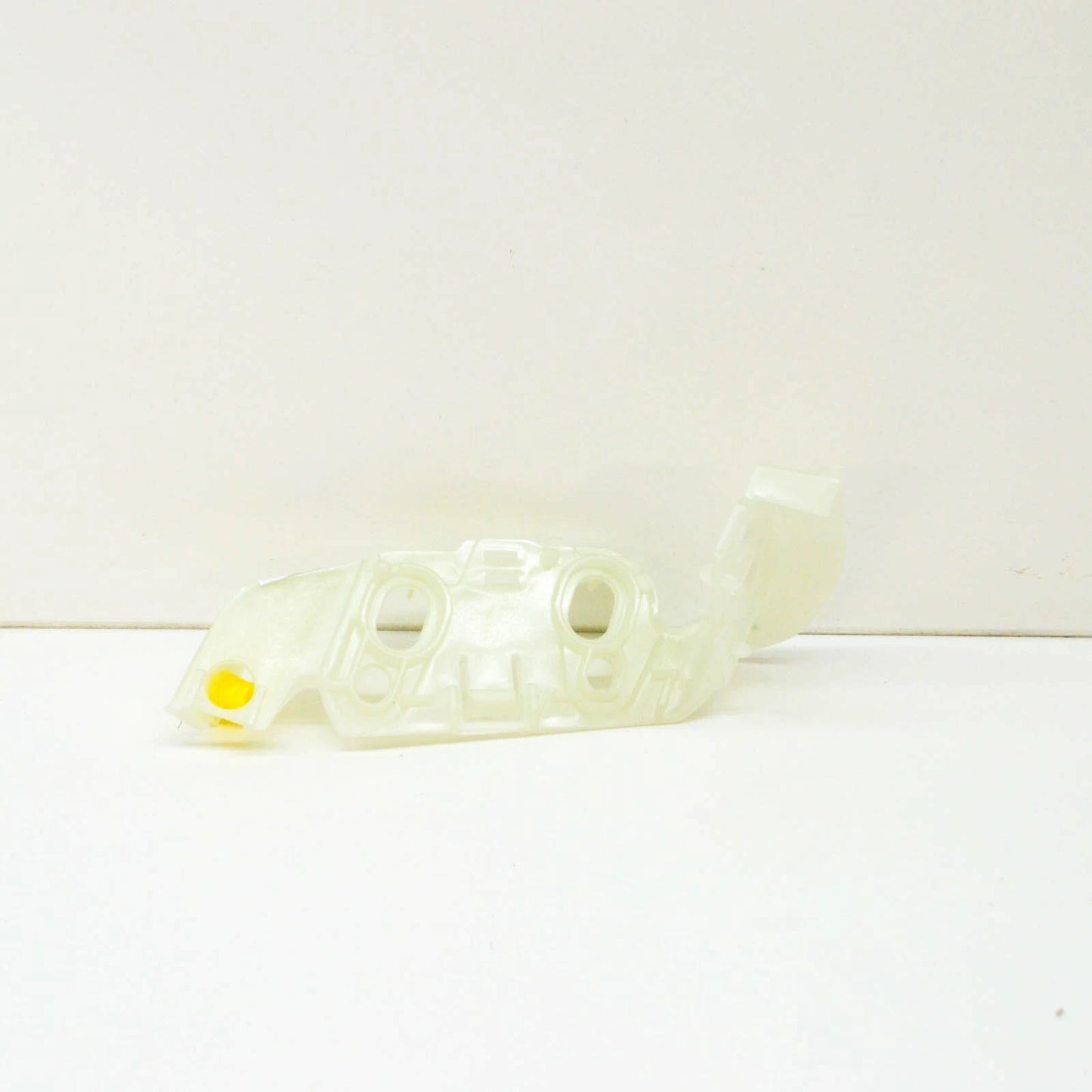 NEW AUDI A5 8W6 FRONT RIGHT BUMPER BRACKET GUIDE 8W6807284A ORIGINAL