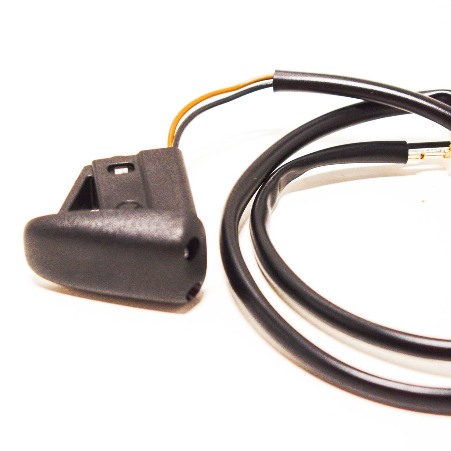 NEW MERCEDES-BENZ CLK C208 RIGHT WASHER JET NOZZLE A2088601147 ORIGINAL