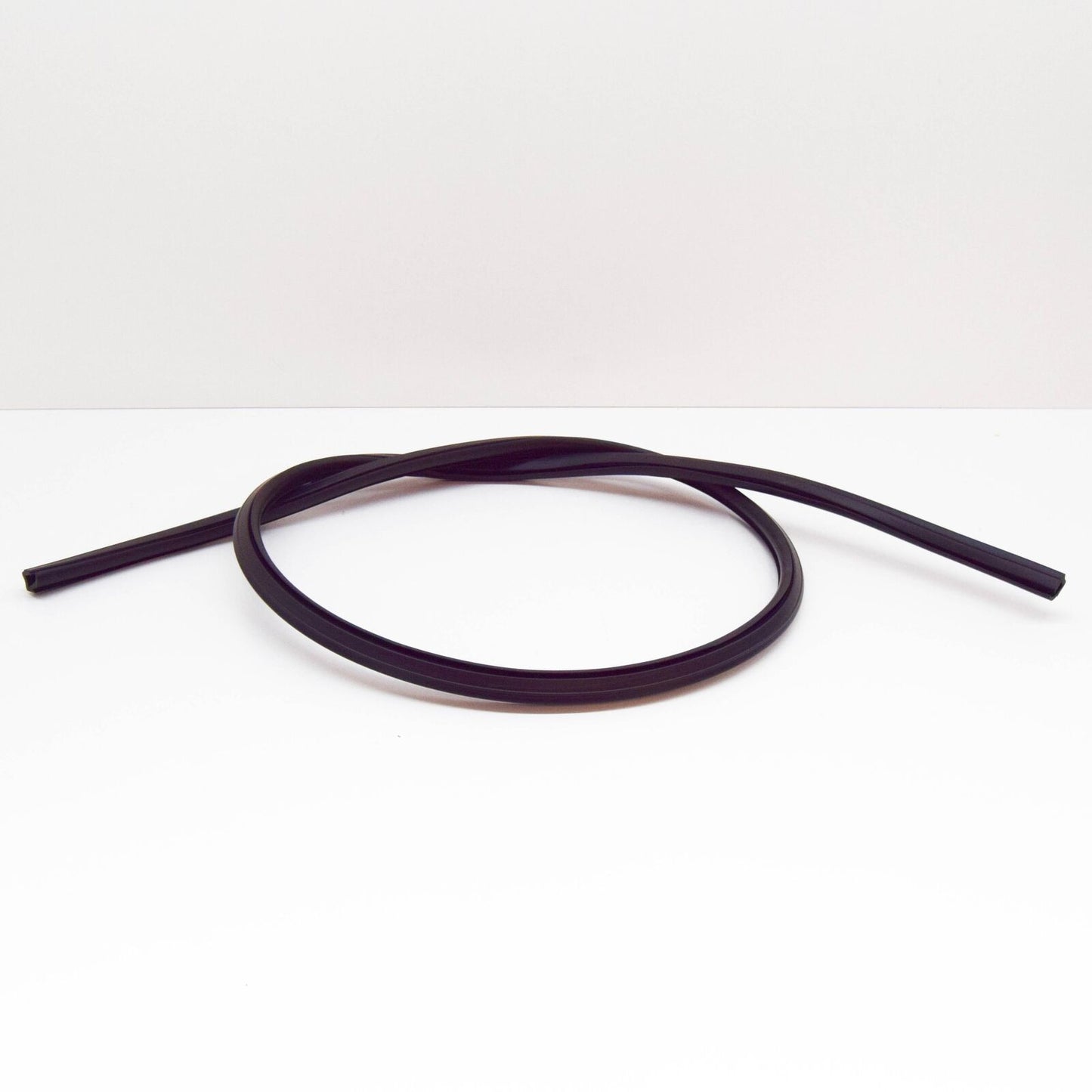 NEW MERCEDES-BENZ SLK R170 WINDSHIELD SEALING A1708310198 ORIGINAL