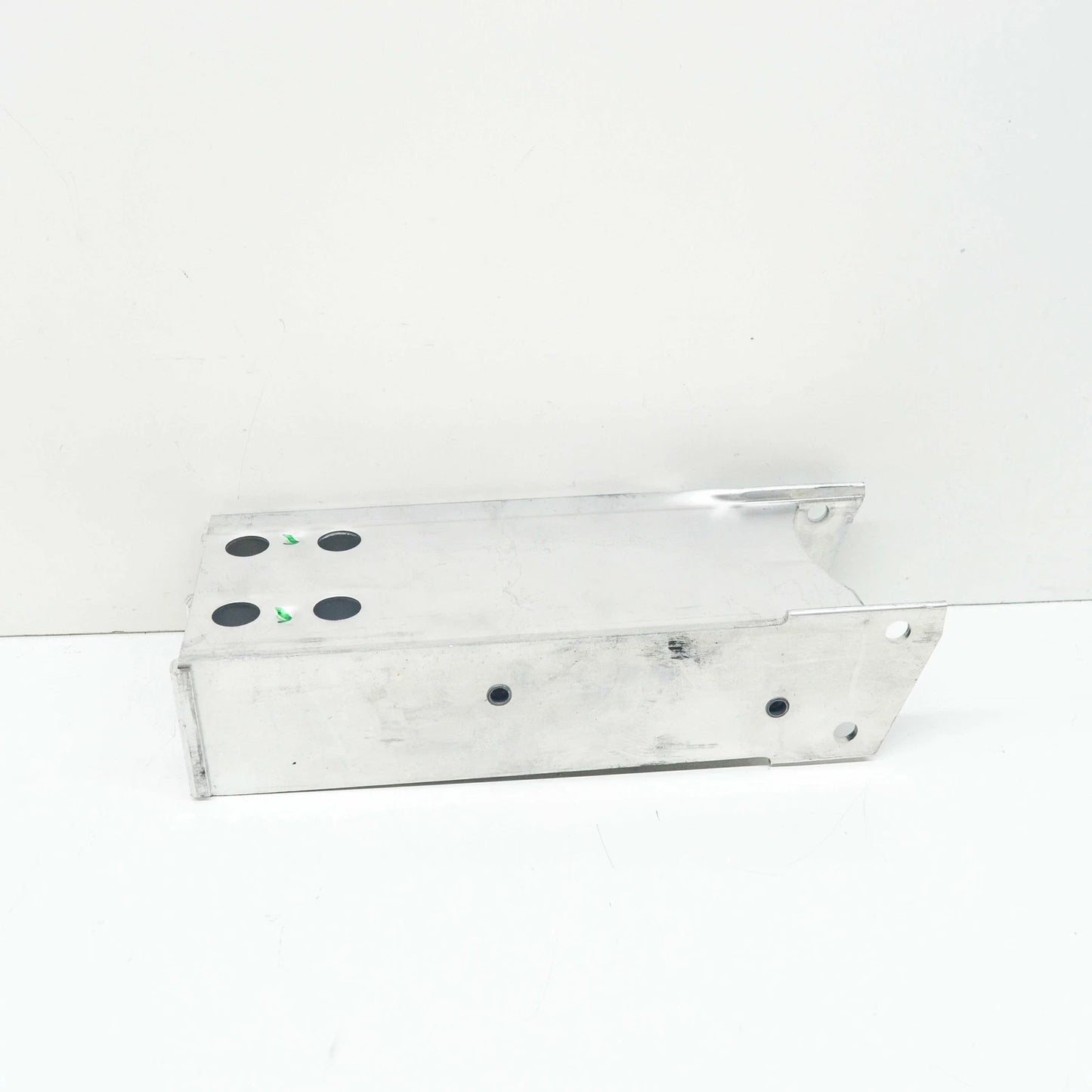 NEW MB SL R231 FRONT BUMPER RIGHT ABSORBER BRACKET A2316200295 ORIGINAL