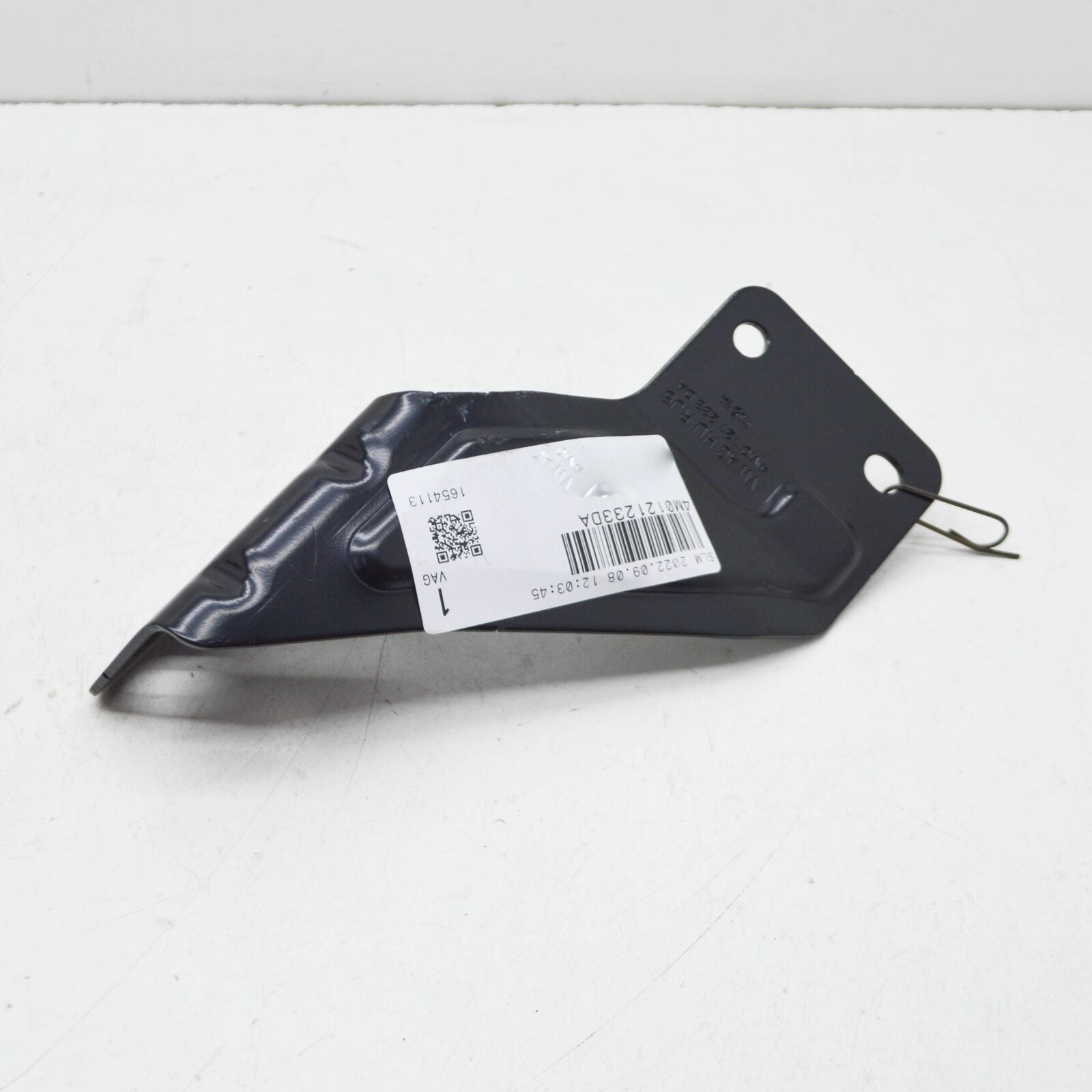 NEW AUDI Q7 4M COOLANT HOSE BRACKET 4M0121233DA ORIGINAL