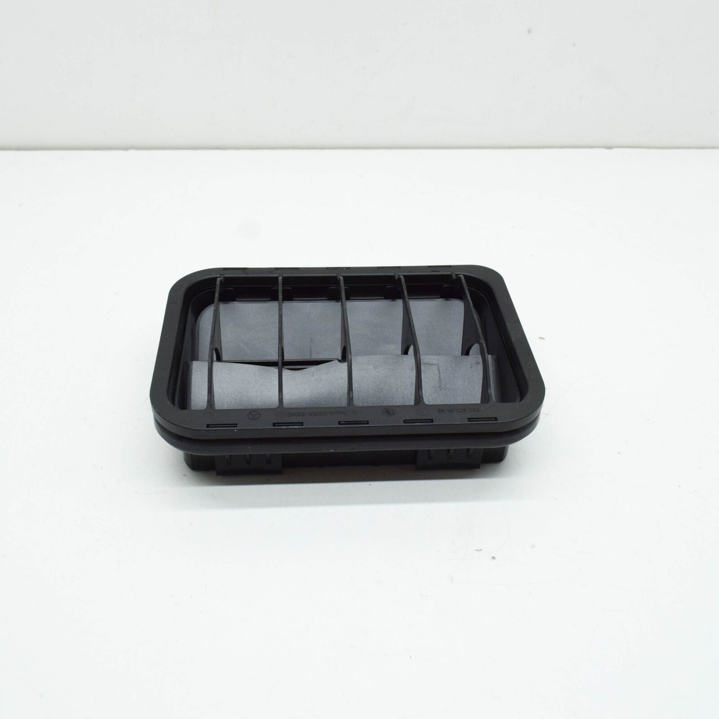 NEW MERCEDES-BENZ C W203 REAR FENDER PRESSURE VENT A2038300142 ORIGINAL