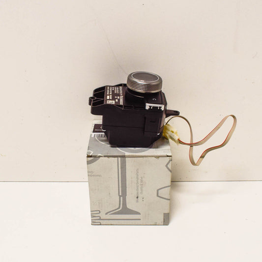 NEW MB C W204 CENTER CONSOLE STERIO CONTROL SWITCH A2048700579 ORIGINAL