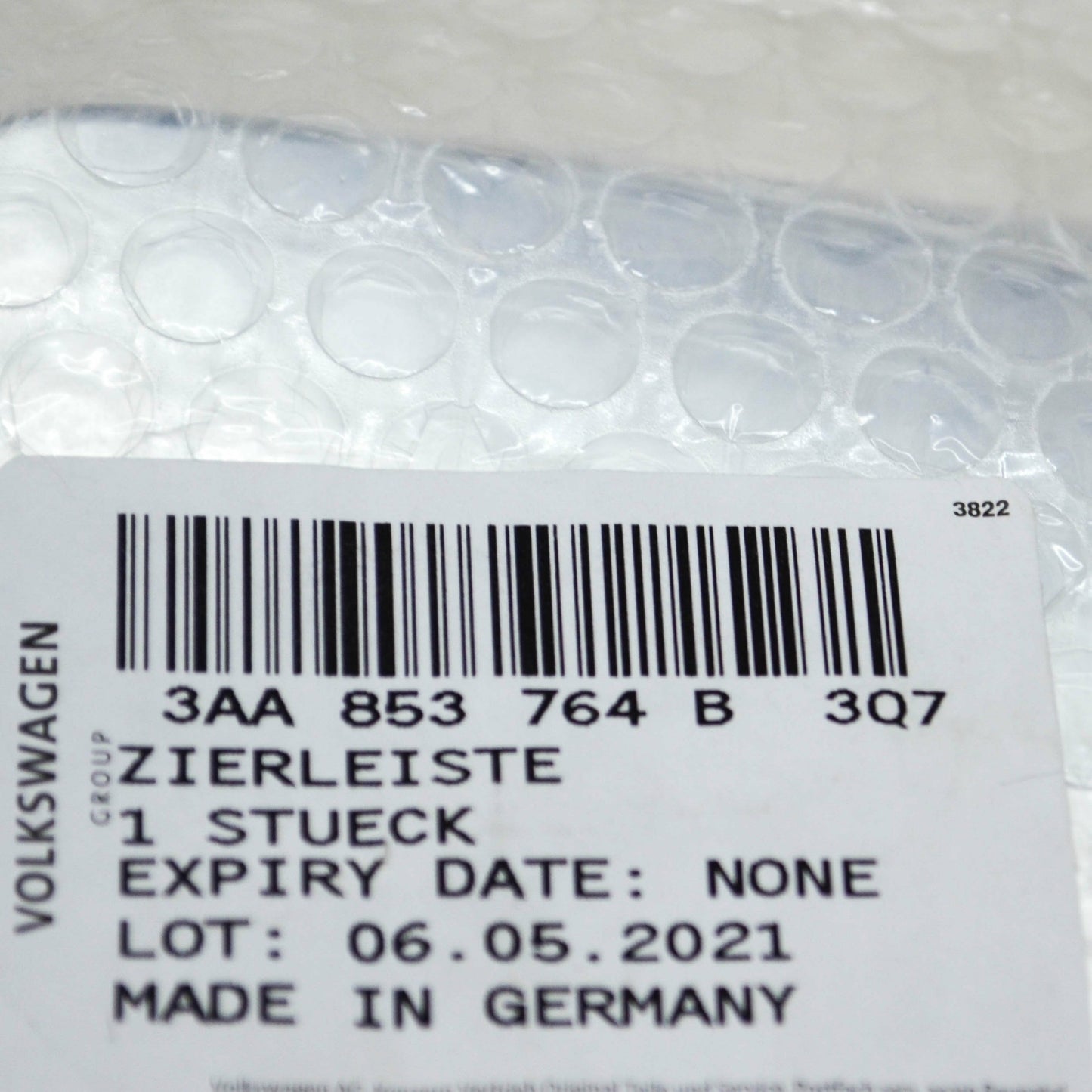 NEW VOLKSWAGEN PASSAT B7 FRONT RIGHT LOWER BUMPER MOLDING 3AA853764B3Q7 ORIGINAL