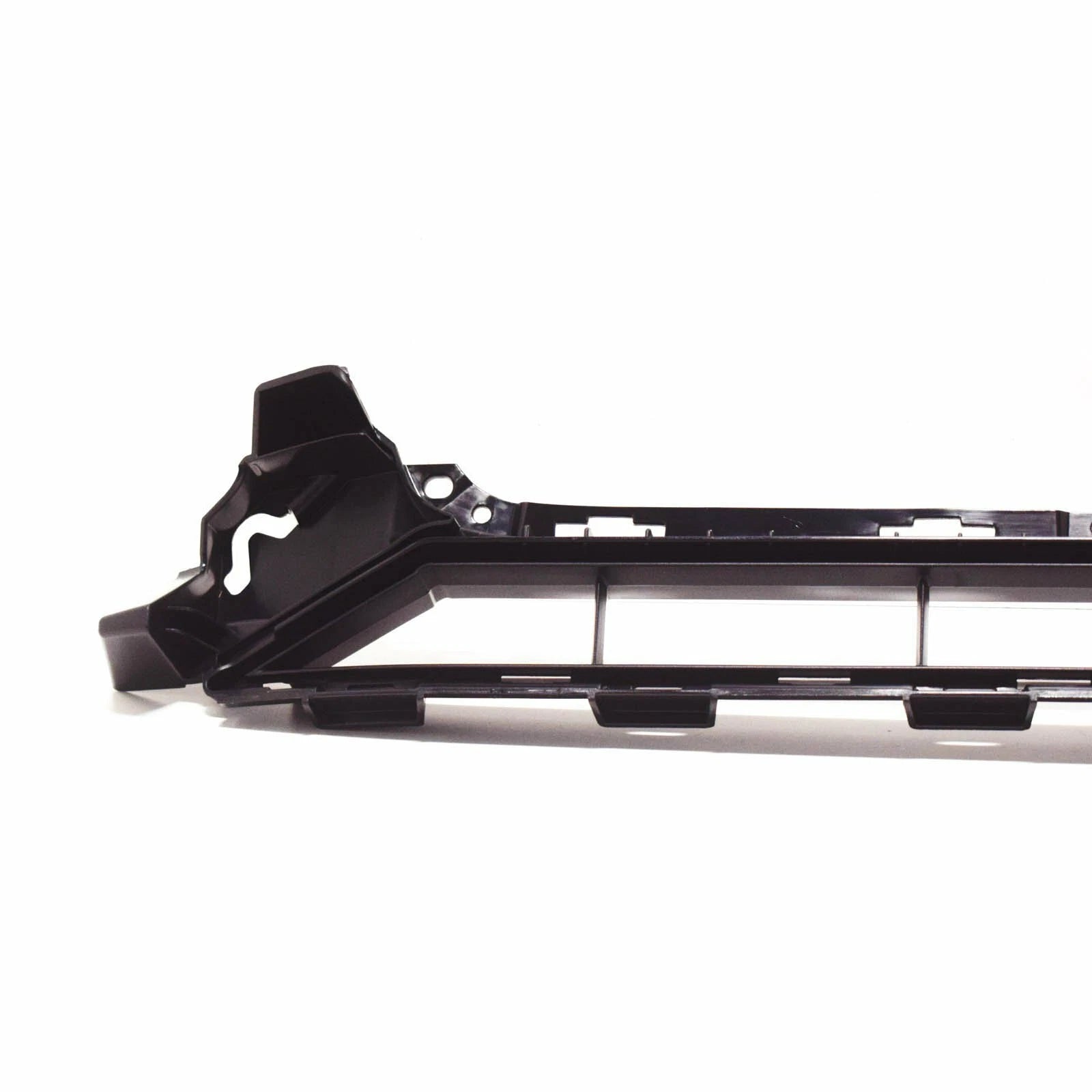 AUDI A6 15-18 FRONT BUMPER LOWER CENTER GRILL 4G0807683C 17-17 NEW