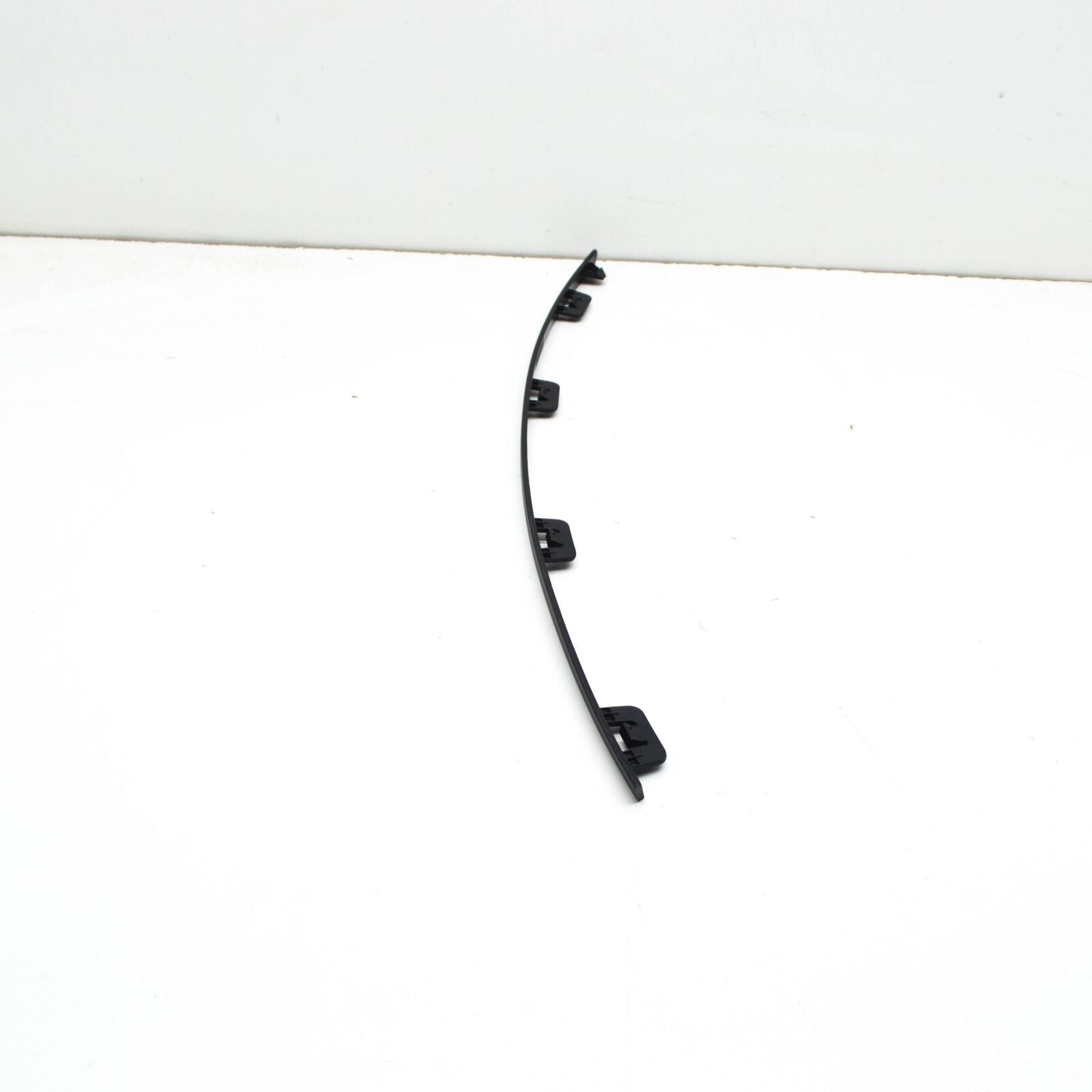 NEW MERCEDES-BENZ CLA COUPE C118 FRONT BUMPER LEFT TRIM A1188855301 ORIGINAL