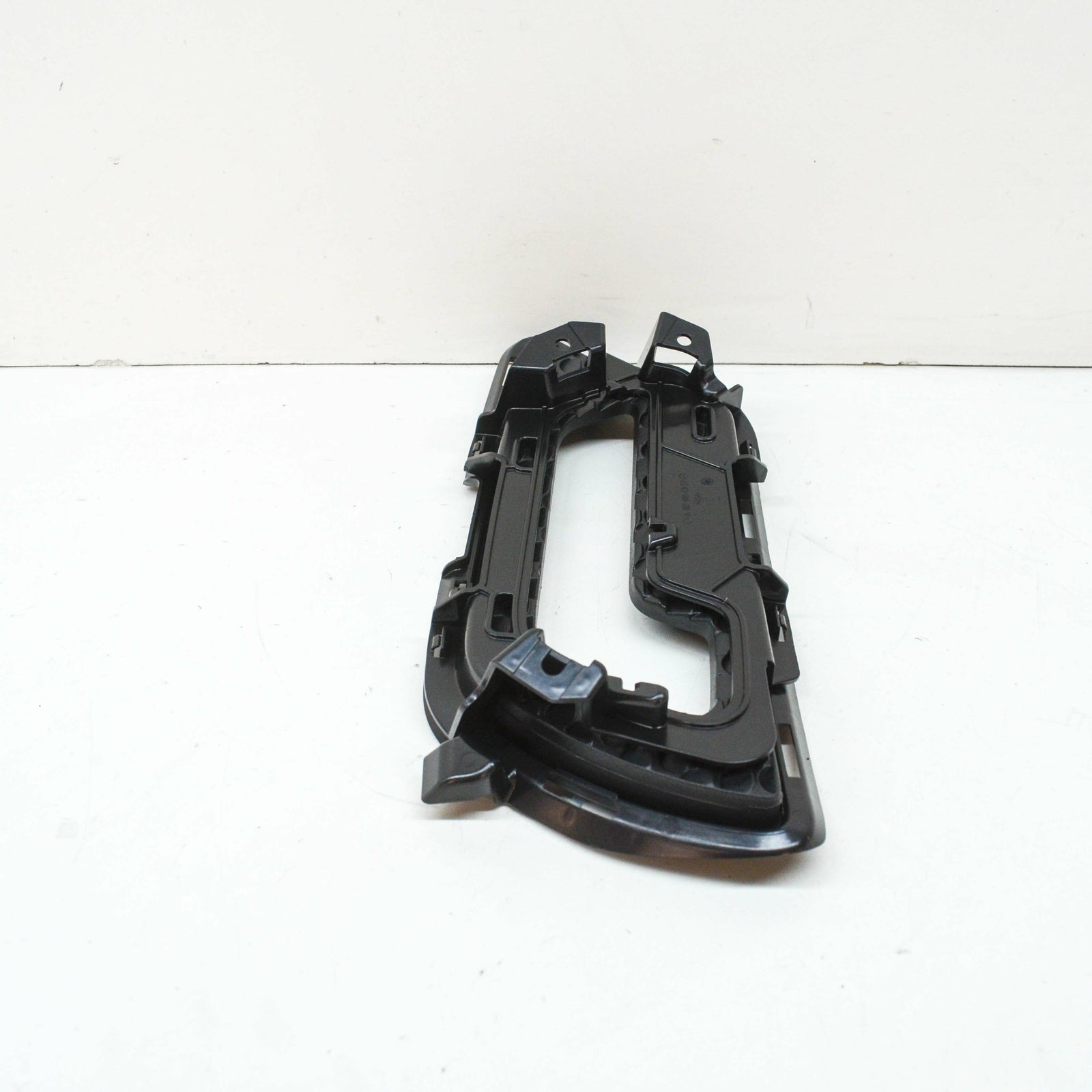 NEW MERCEDES-BENZ E C207 FRONT BUMPER LEFT GRILLE COVER A2078850353 ORIGINAL