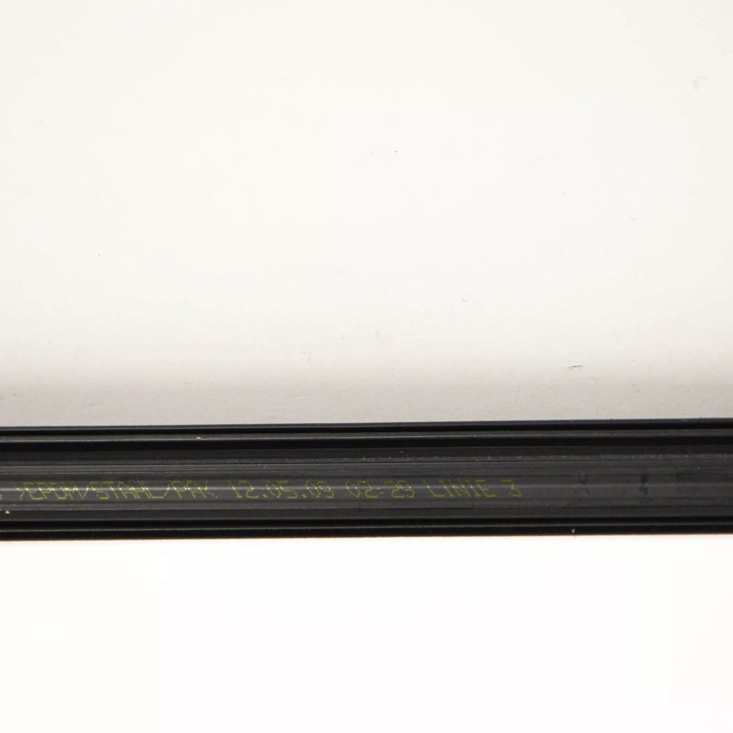 NEW MERCEDES S210 W210 WINDOW SEALING RAIL A2107250165 ORIGINAL