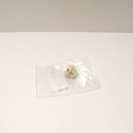 NEW MERCEDES-BENZ E-CLASS W210 BRAKE LIGHT SOCKET A2108260782 ORIGINAL