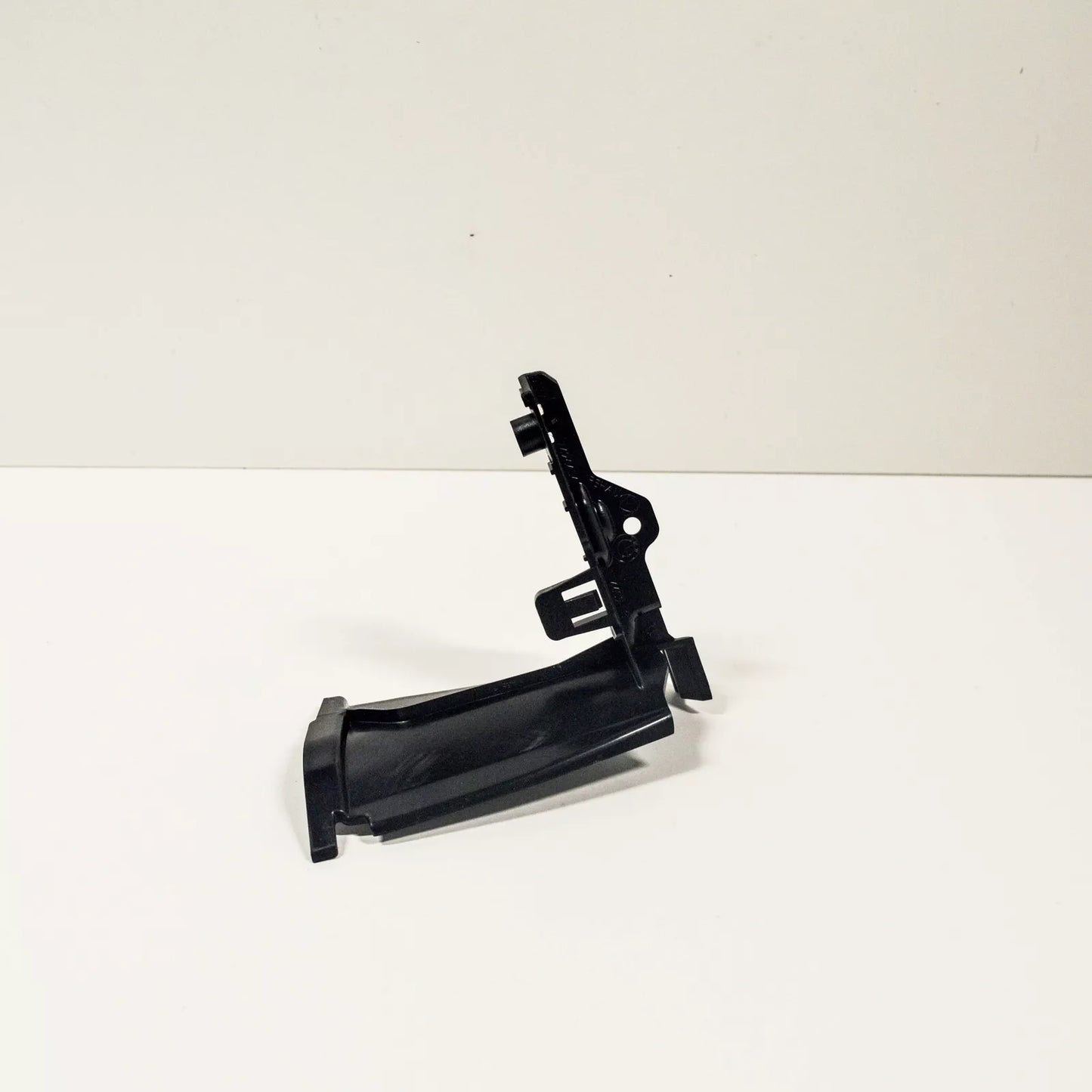 NEW BMW X2 F39 RIGHT DOOR SILL MOUNT COVER BRACKET 51777426454 ORIGINAL