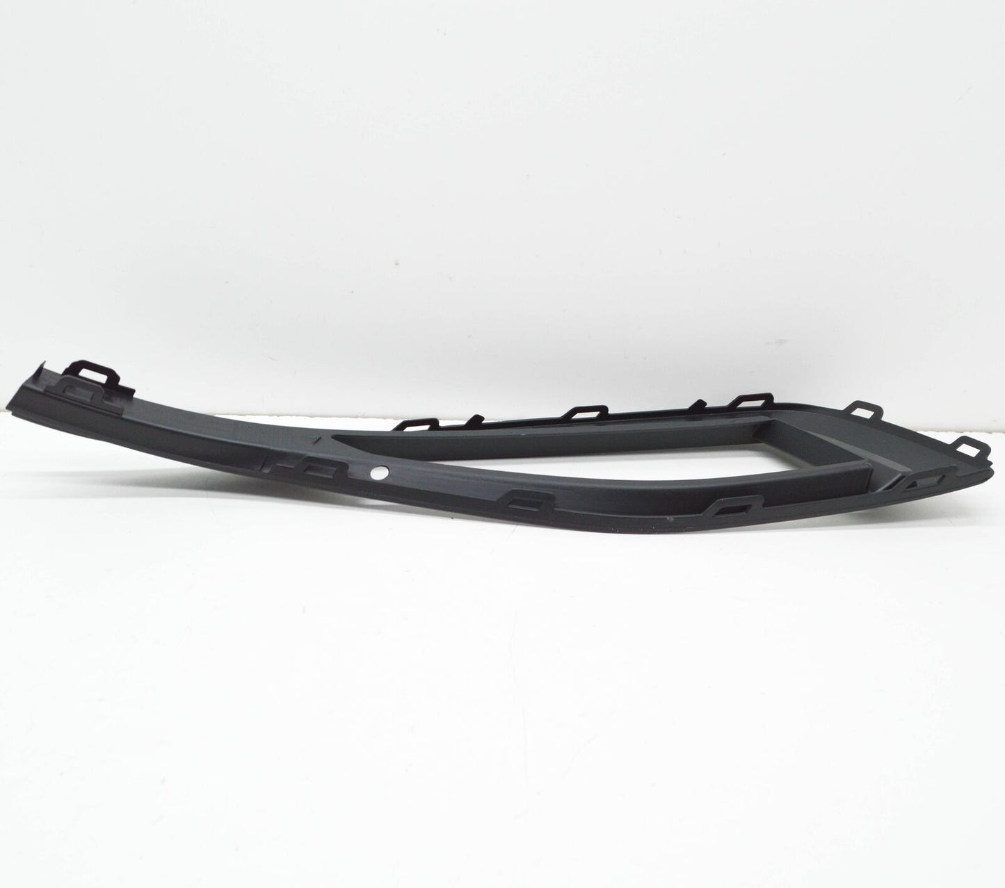 NEW VOLKSWAGEN PASSAT B8 FRONT RIGHT GRILL 3G0853666K9B9 2016 ORIGINAL